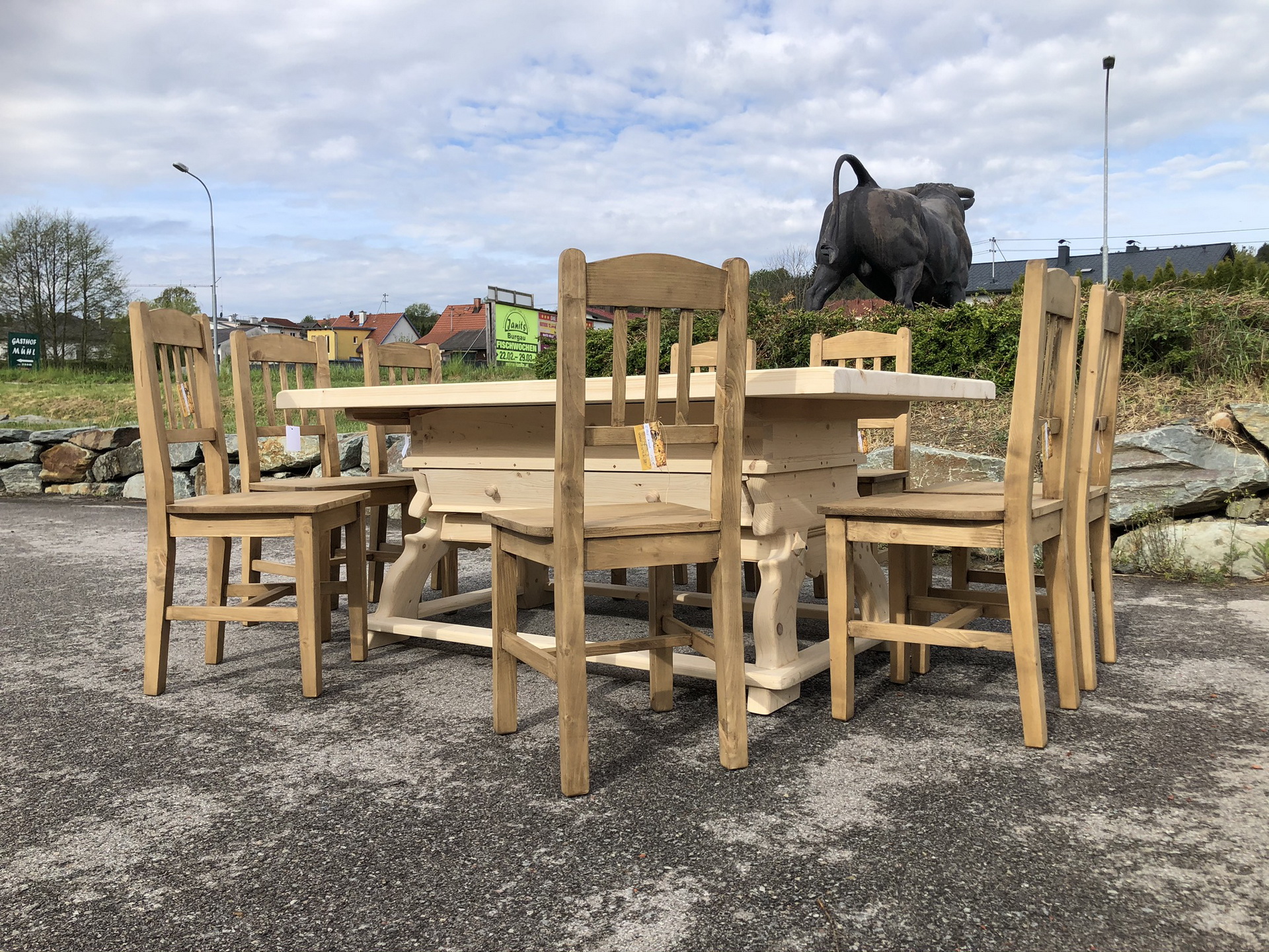 bauernm-bel-bauernschrank-kasten_01 große Bauernsitzgruppe Ensemble Jogltisch Bauernstube Sessel Naturholz E1349