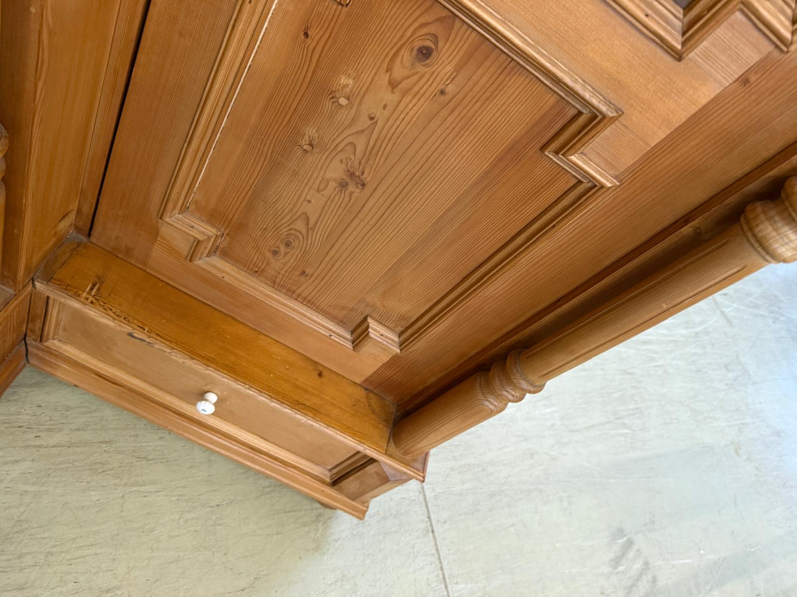 Originale Vitrine Säulen Glasvitrine Bücherschrank Bauernvitrine Antik Bauernkasten D1026