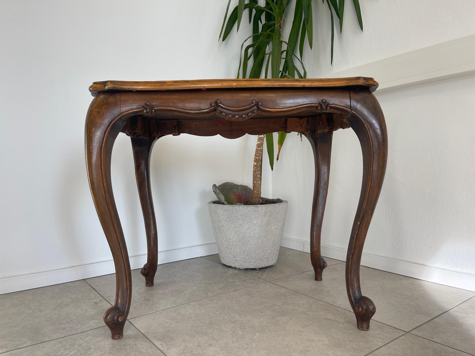 Zierlicher Tisch Barockstil Beistelltisch G1310 Zierlicher Tisch Barockstil Beistelltisch G1310