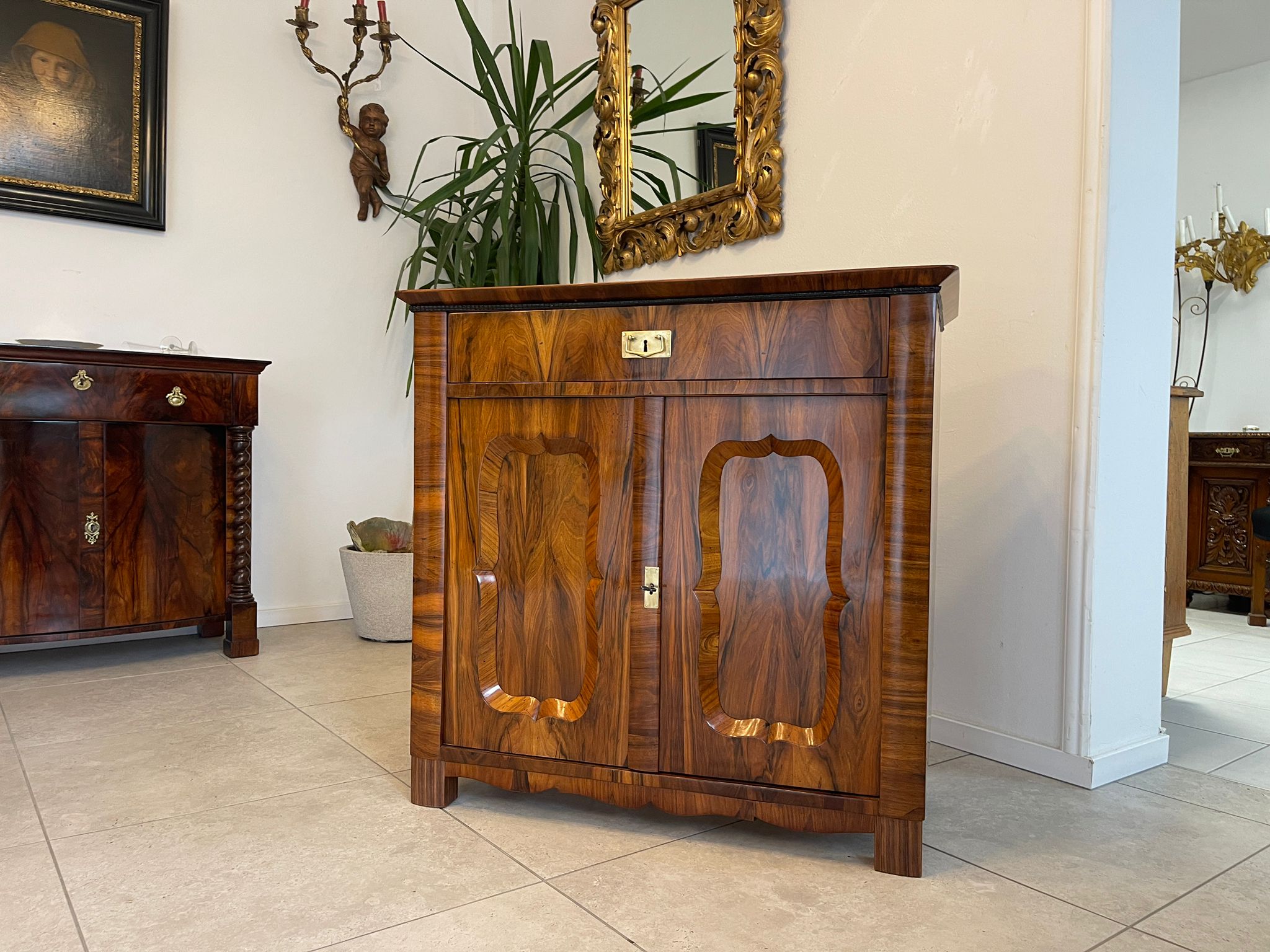 376cfd9c-85e9-4f88-9686-eec4d2ff51a5 Sale restauriertes Biedermeier Trumeau Anrichte A4952