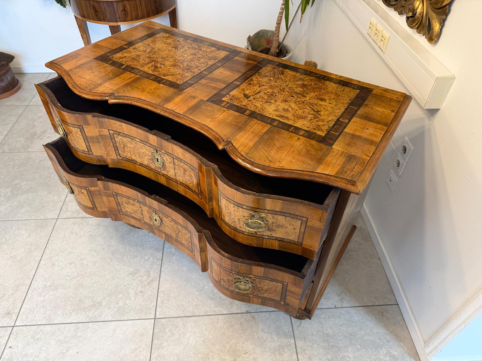 Authentische Barock Kommode Obstholz Marketerien Antiquität Nussholz  G2375