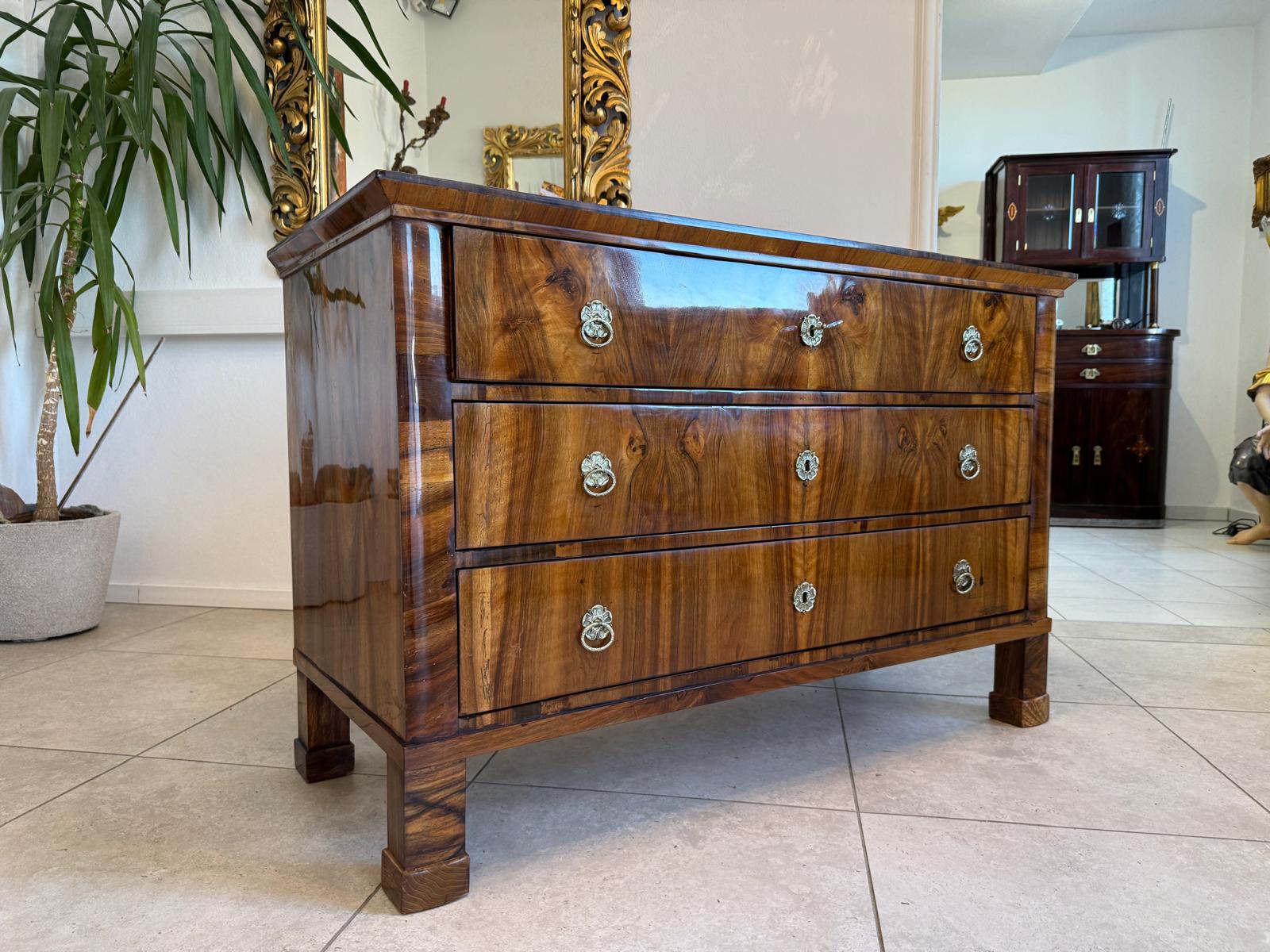 Restaurierte Biedermeier Kommode 3 Ladenkommode Nussholz Antiquität D1173