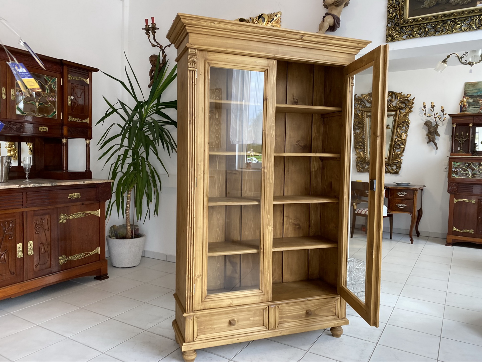 Antike Bauernvitrine Vitrine Naturholz Bücherschrank Antike Möbel G1110