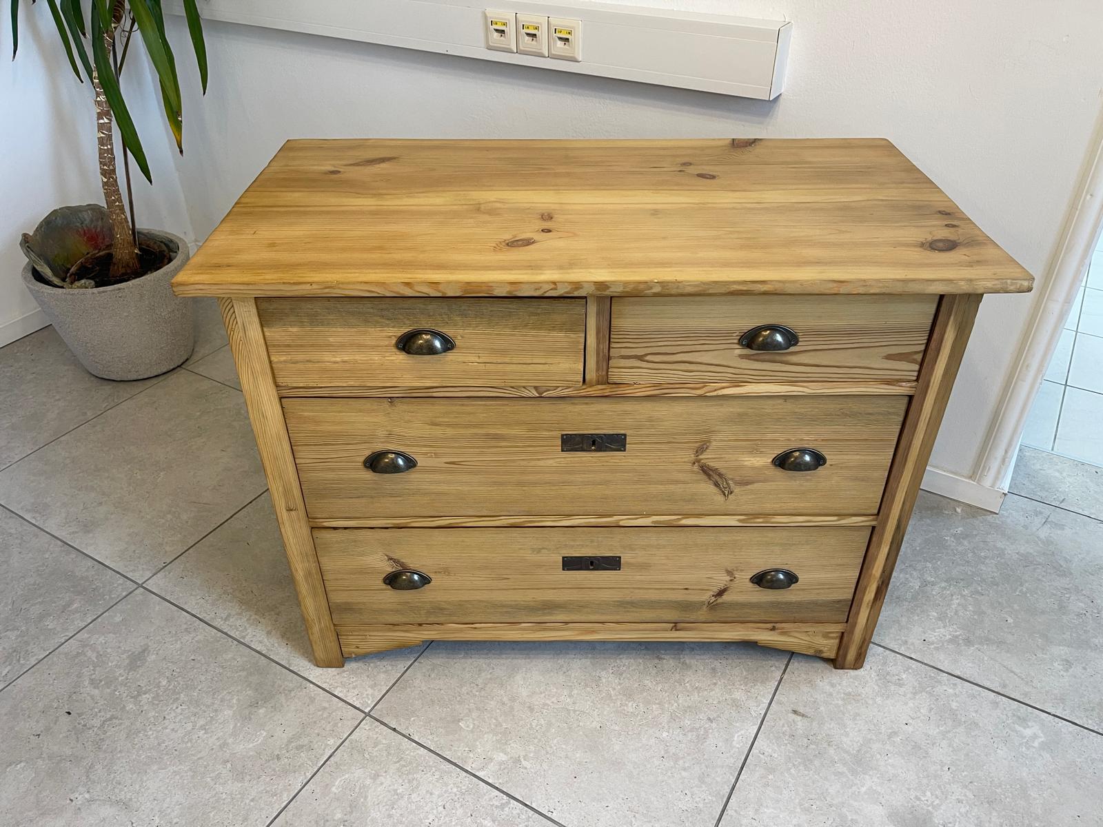 Originale Jugendstil Kommode aus Fichtenholz, 4 Laden, restauriert A5168