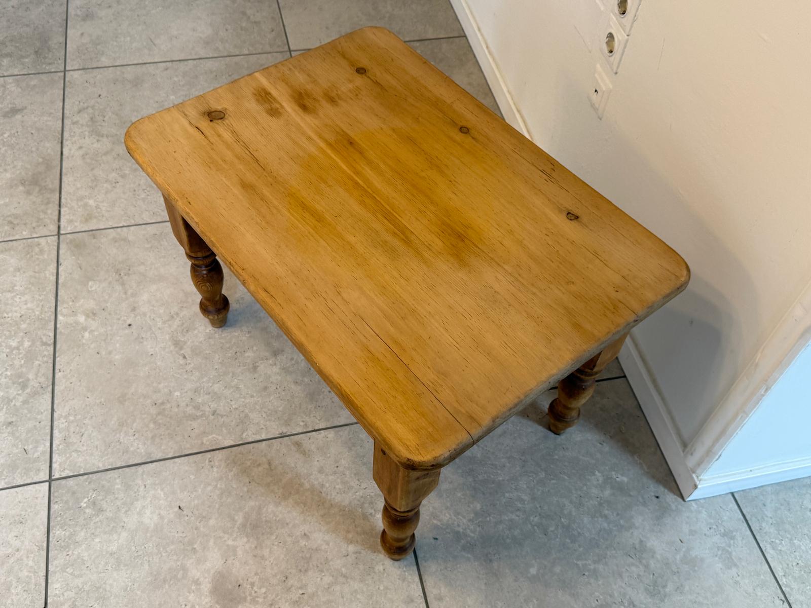 Massiver Couchtisch Bauerntisch Wohnzimmertisch Bauernstube D1057