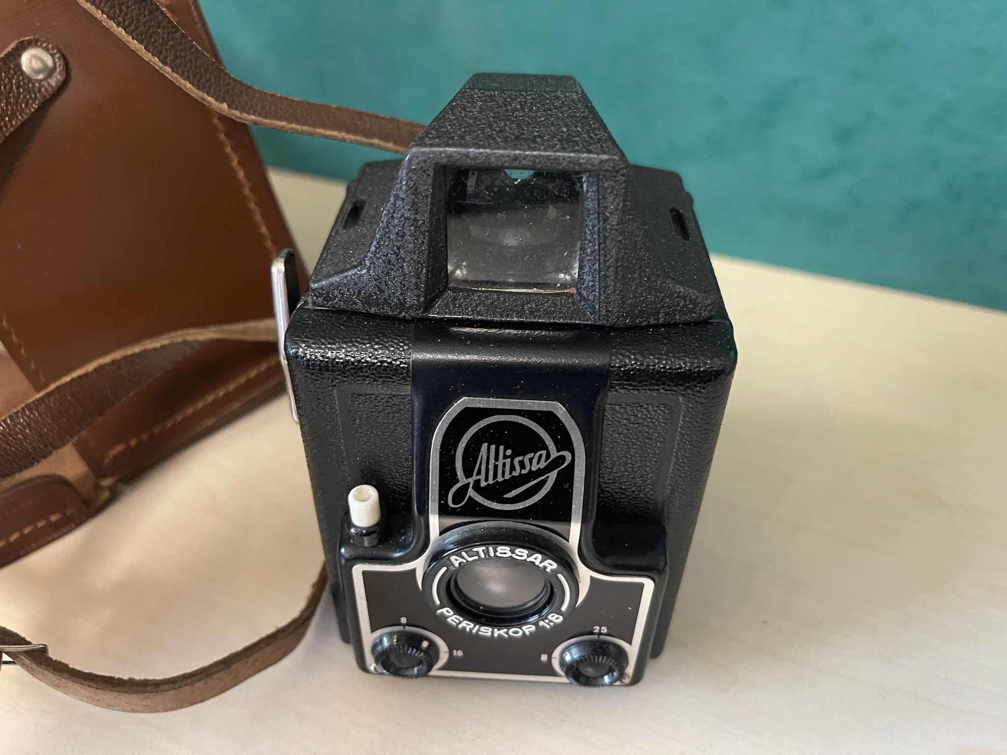 Altissa Altissar Periskop f:8 – DDR-Boxkamera mit Originaltasche Foto6