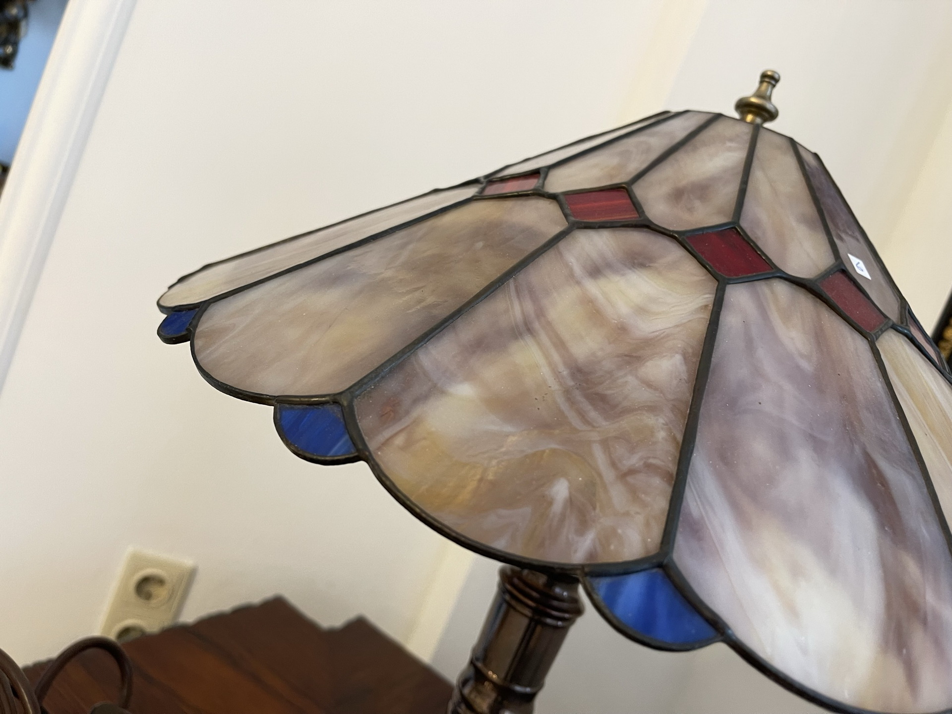 tiffany-glaskunst-_63 Echtglas Lampe Tiffany Stil Handgefertigte Glaskunst von Klausner - Originale Tischleuchte Klaunser Kl6