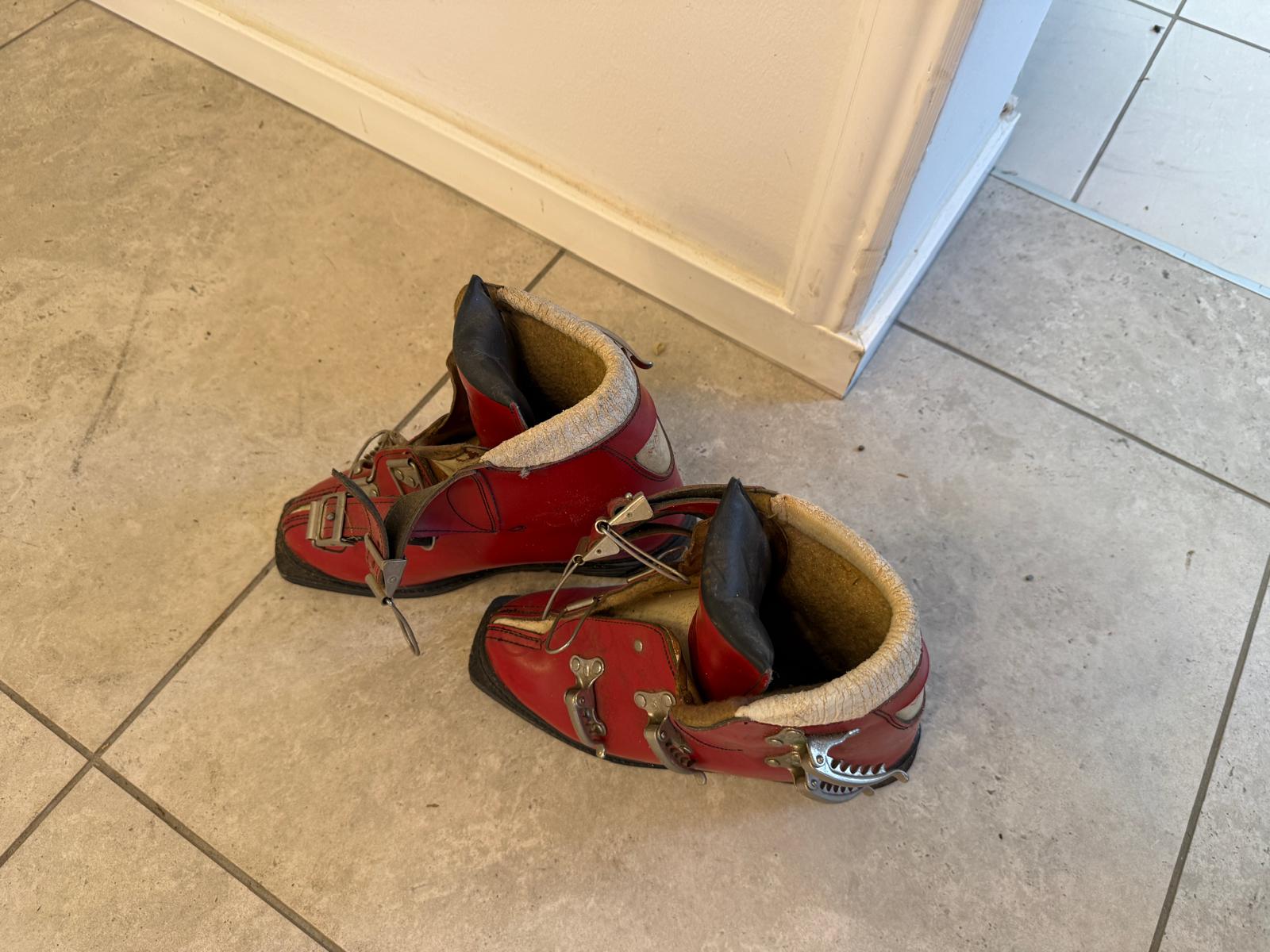 Retro Ski Schuhe Oldschool 1970 D1054