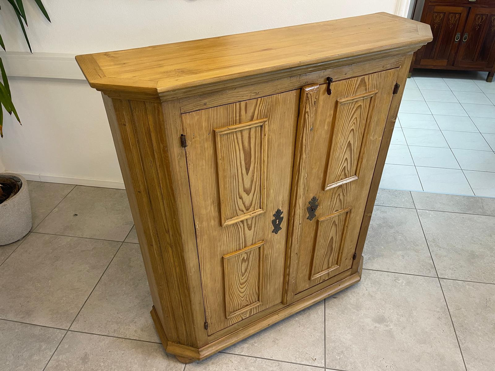 Sale Bäuerlicher Kasten Bauernschrank Barockschrank Antiquität G1244