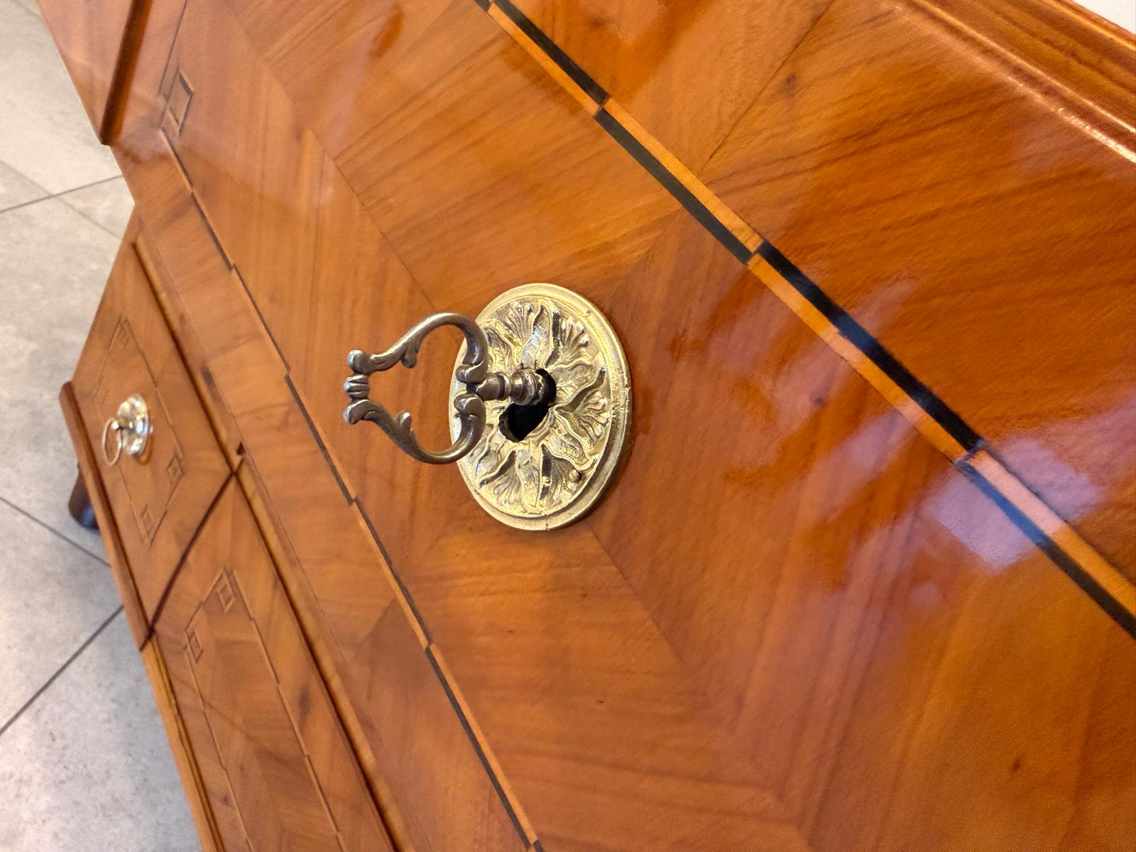 Sale Restaurierte Barock Kommode Österreich Marketiert G2392