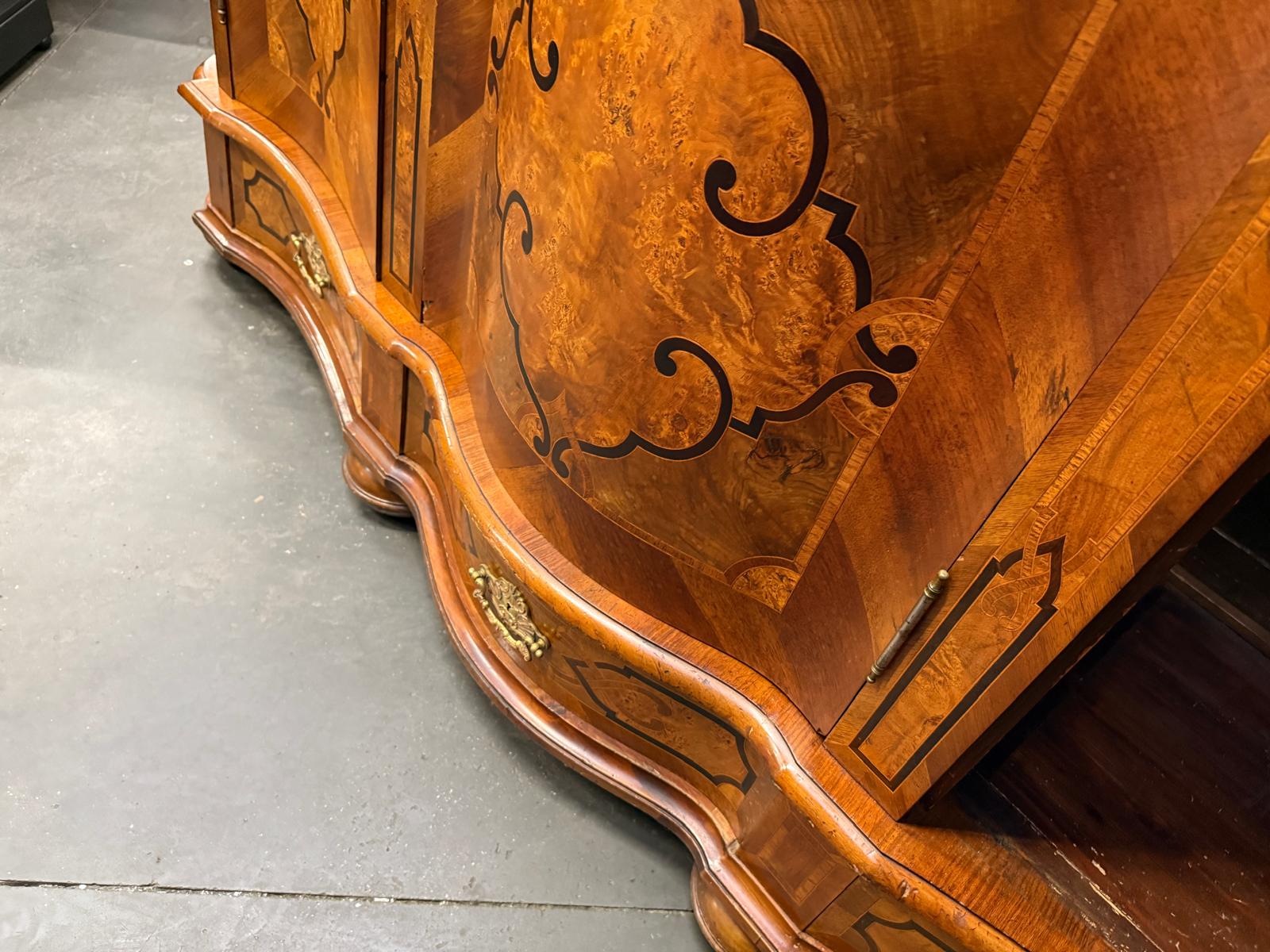 Barocker Hallenschrank Barockschrank Maria Theresienschrank G2313