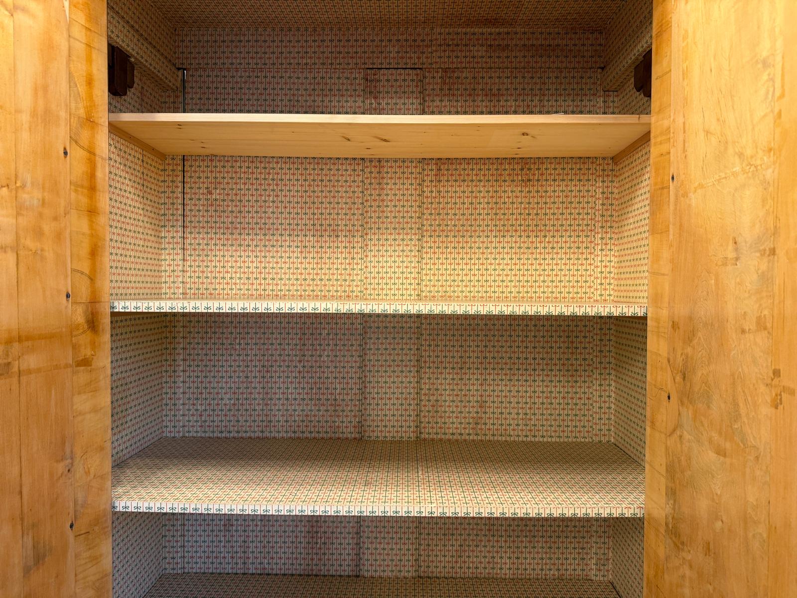 Original Biedermeier Schrank Kleiderkasten Keilschrank G2329