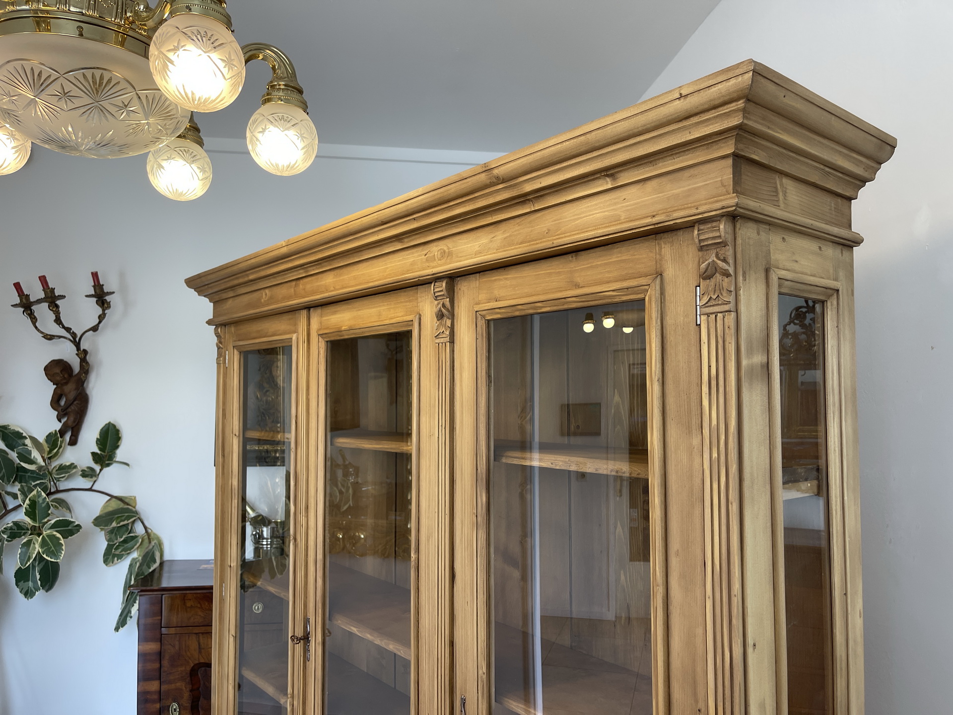 barock_72 Große Vitrine Bauernvitrine Naturholz Bücherschrank A4260