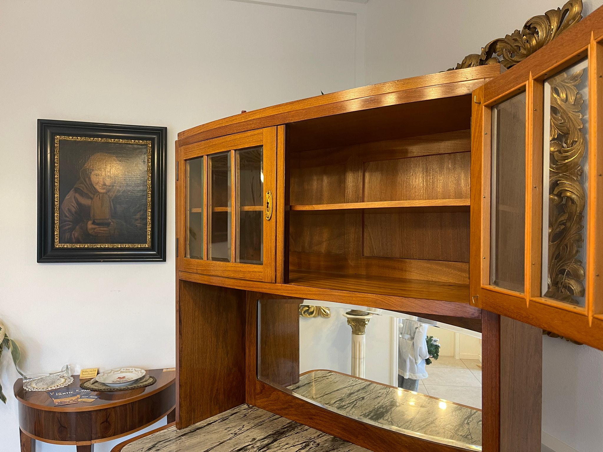 1fce2962-73b1-436a-bac3-d8328a656768 Originale Jugendstil Kredenz Vitrine Bücherschrank Vintage Design A5054