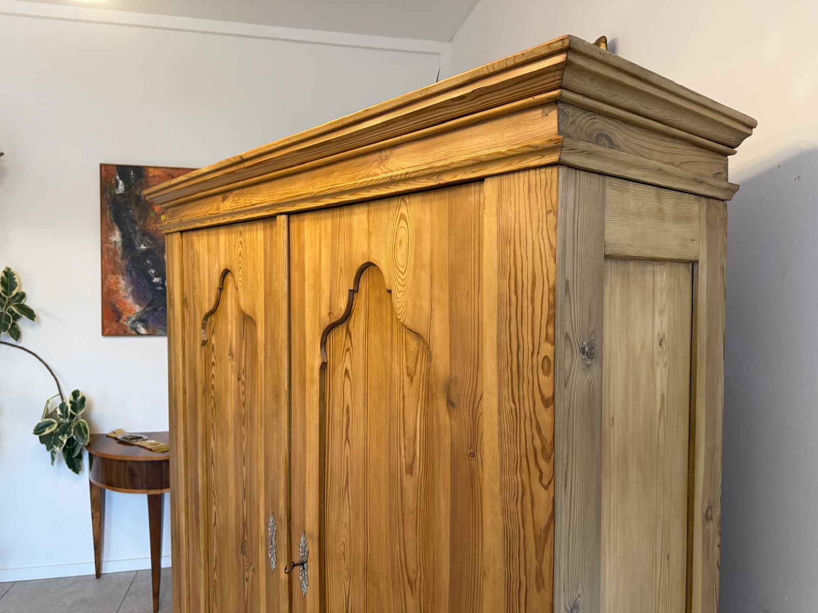 Originaler Bauernschrank Biedermeierschrank Hallenschrank Bauernkasten D1023