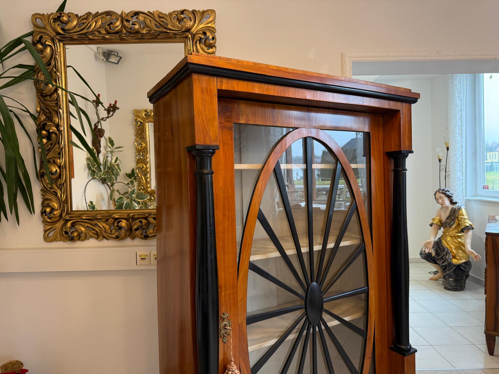 Sale Empire Vitrine Sonnenvitrine Bücherschrank Nussholz Antiquität G2305