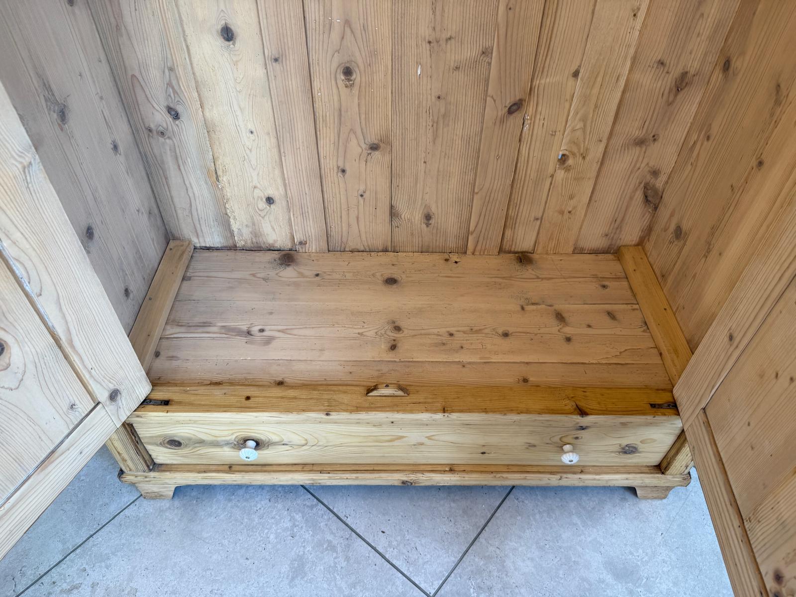 Sale Gründerzeit Bauernschrank Weichholz Steiermark Weichholz D2780