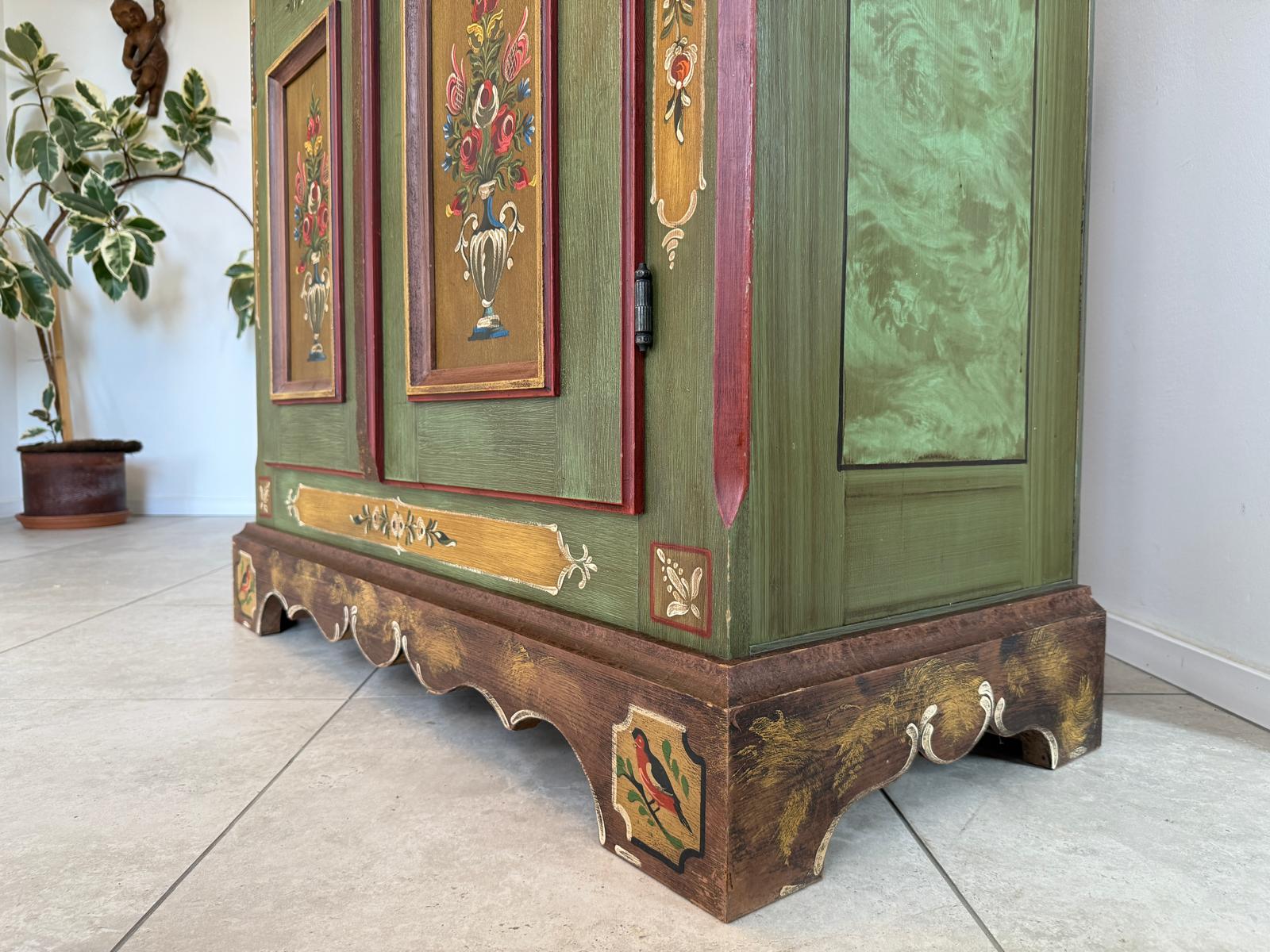 Originaler Voglauer Schrank Bauernschrank Anno 1800 Altgrün Antik G2171