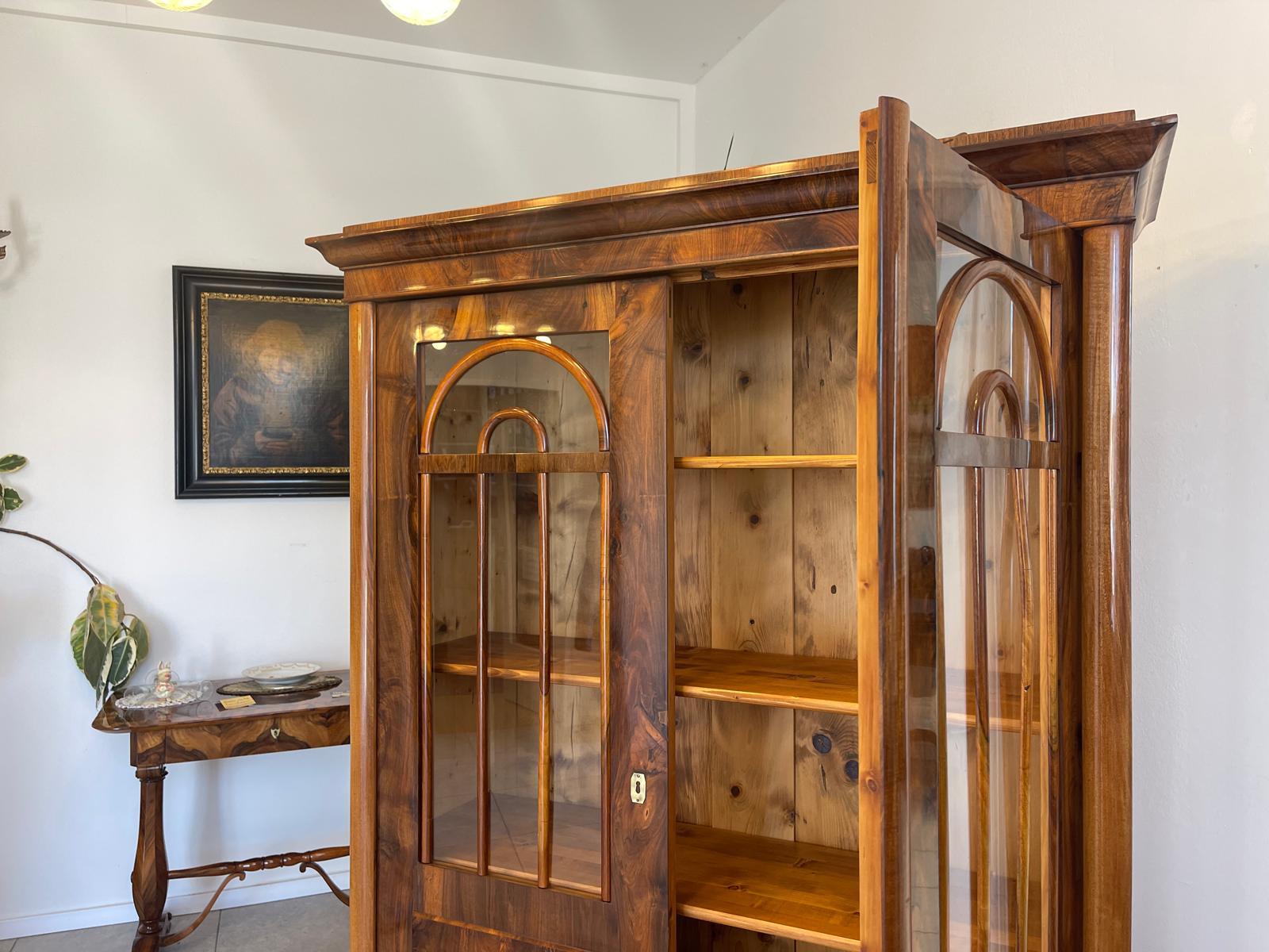 TRAUM Restaurierte Biedermeier Vitrine Bücherschrank Glasschrank ANTIQUITÄT G1371