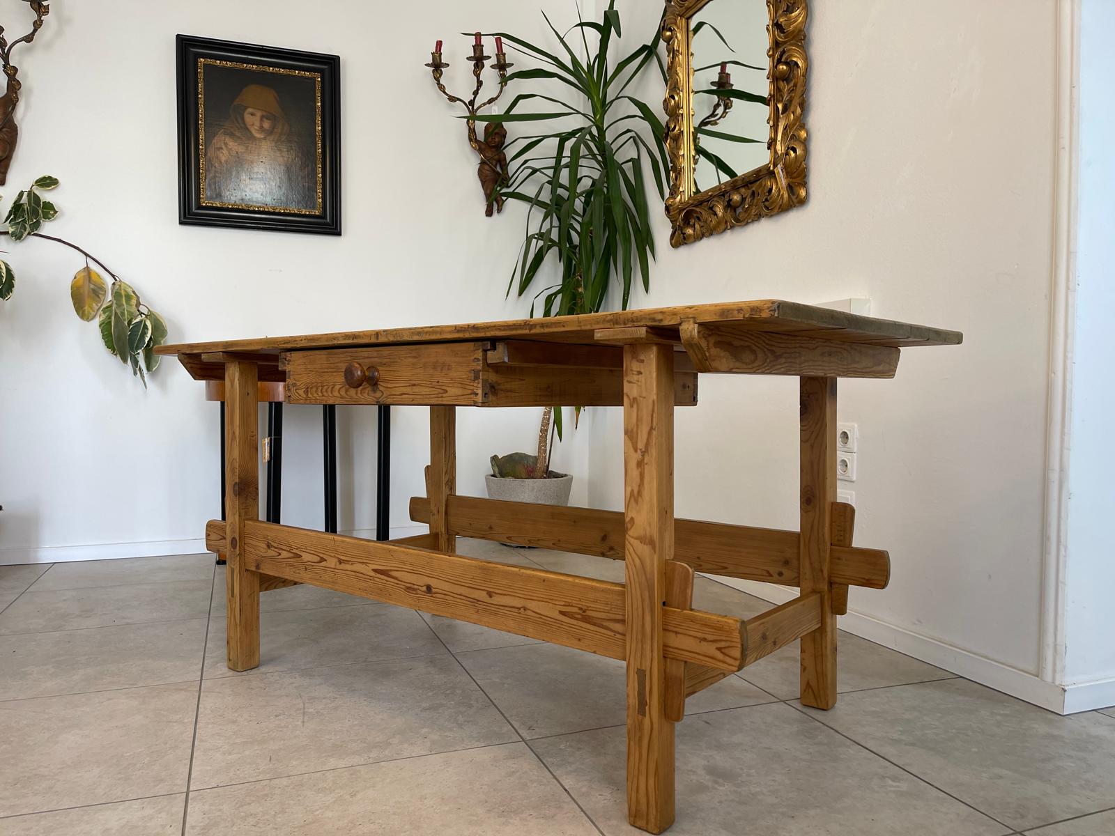 Massiver Kräutertisch Tafeltisch Bauerntisch Thresen aus massivem Holz, G1327