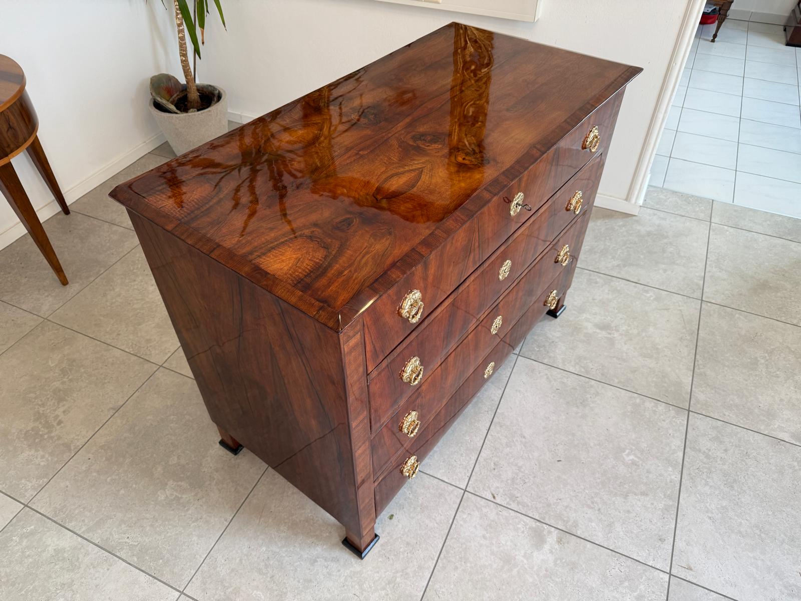 Restaurierte Biedermeier Kommode 4 Ladenkommode Nussholz G2210