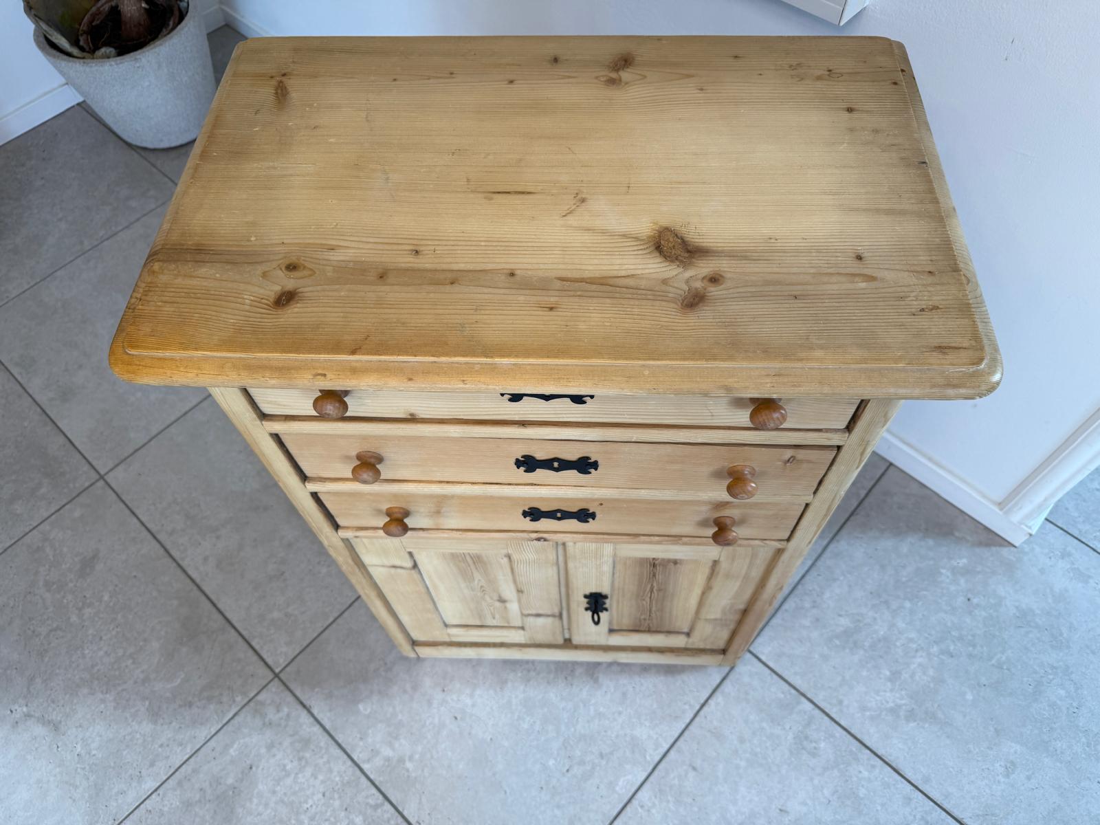 Bäuerliche Anrichte Kommode Laden Kasterl Antik Weichholz G2118