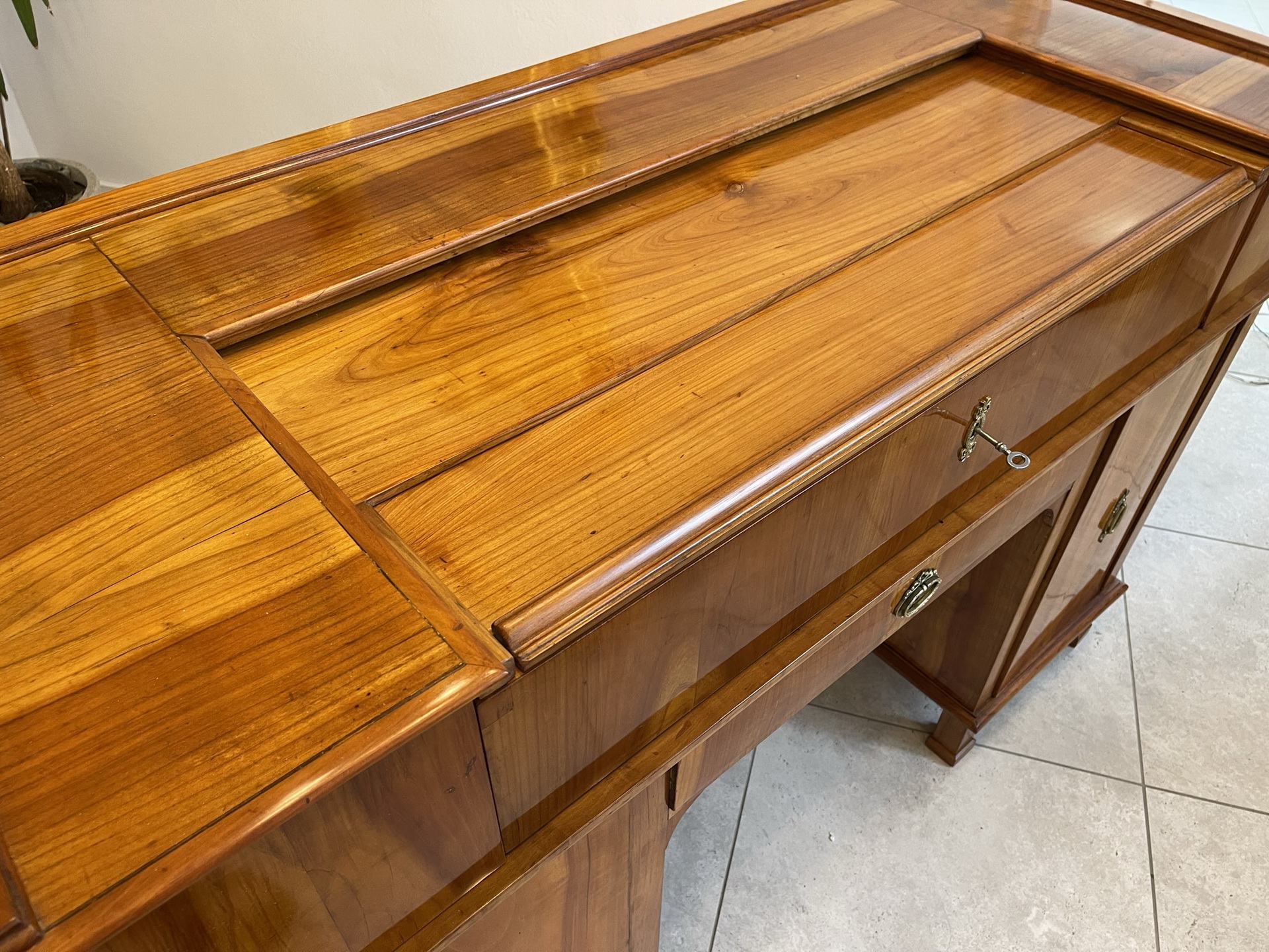 Barock-Biedermeier_09v80Qag0Tlx6Sv restaurierter Biedermeier Rolladensekretär i2247