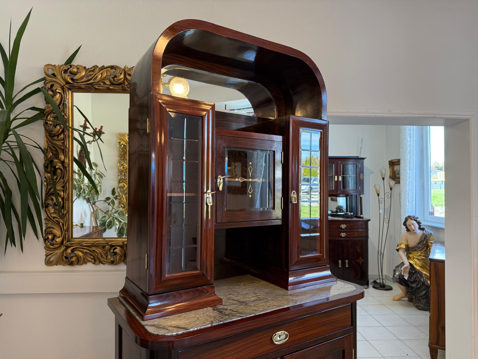 Sale Restauriertes Jugendstil Designerbuffet Aufsatzbuffet Schellack Antiquität D2393