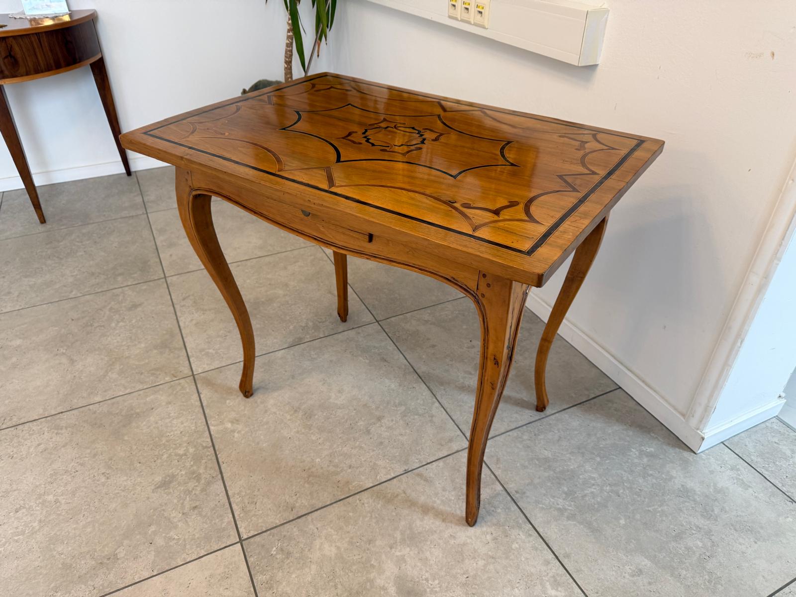 Spätbiedermeier Tischerl Biedermeier-Tisch Marketiert Intarsiert D1002