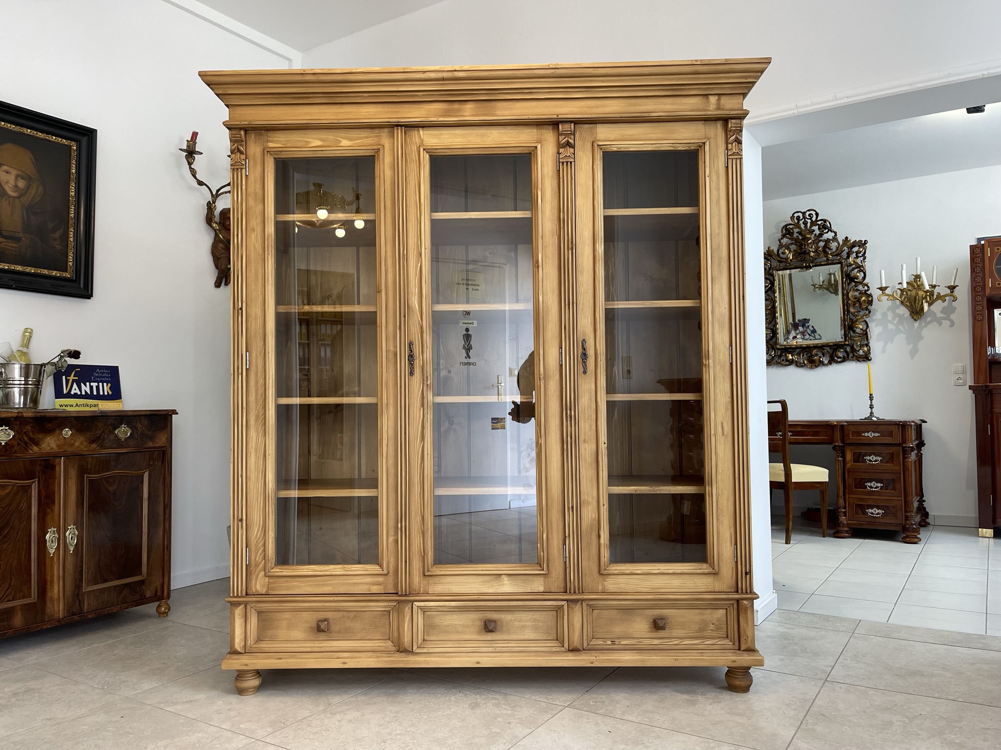 Biedermeier-Schrank-01 Bauernvitrine Bücherschrank Ordnerschrank Bauernschrank A5442