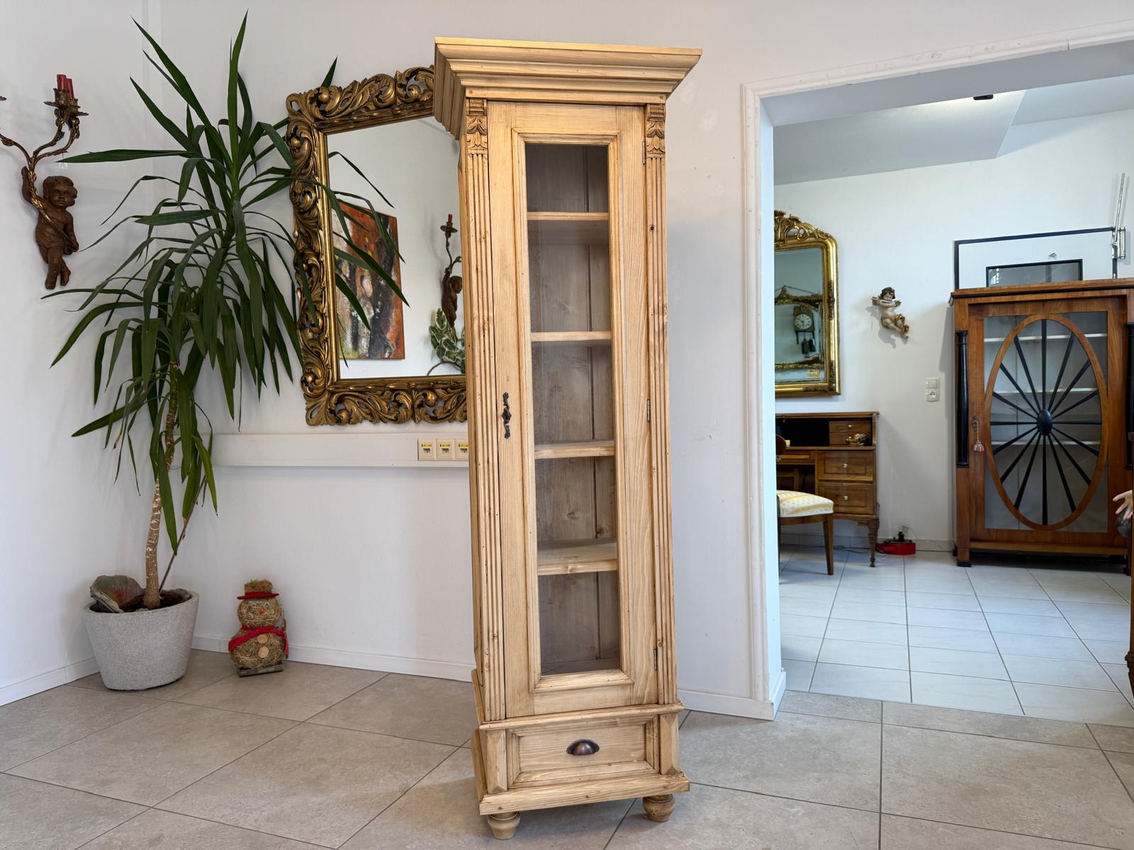 Bäuerliche Vitrine Bauernvitrine Bauernschrank Naturholz Vitrine G2345