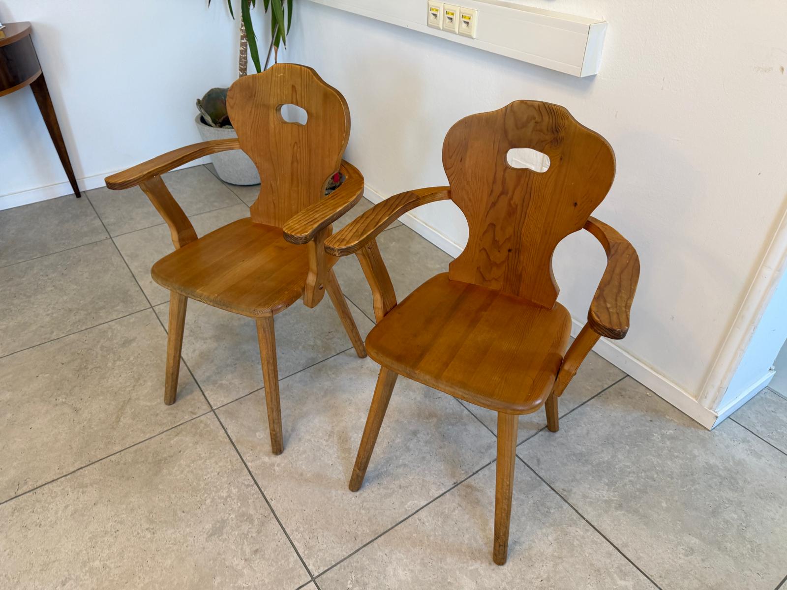 Bäuerlicher Bauernsessel Armlehnstuhl Stuhl Herzerlsessel 1 Stück G2404