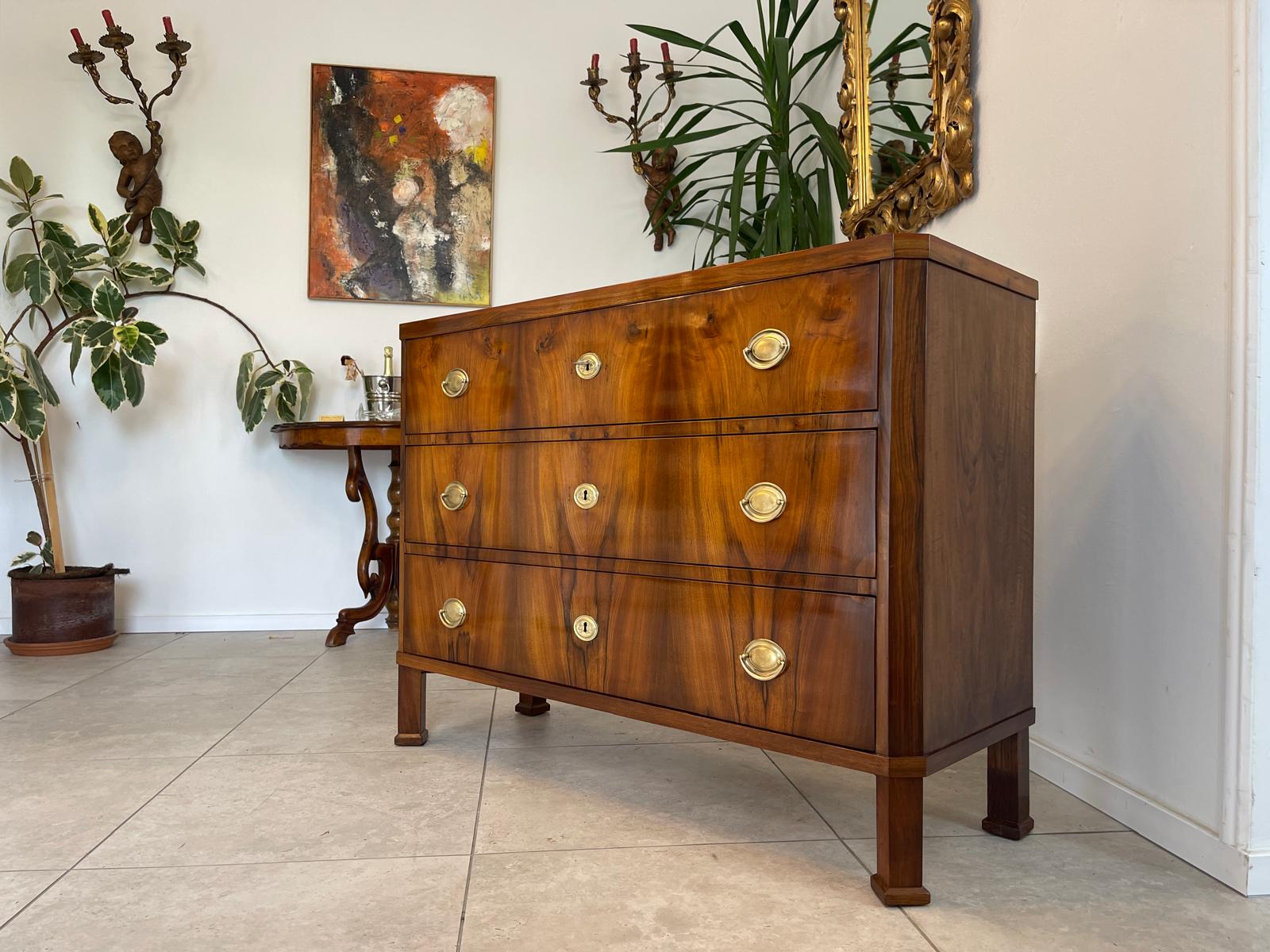 Restaurierte Biedermeier Kommode Sale Antiquität Nussholzfurnier Antiquität G1741