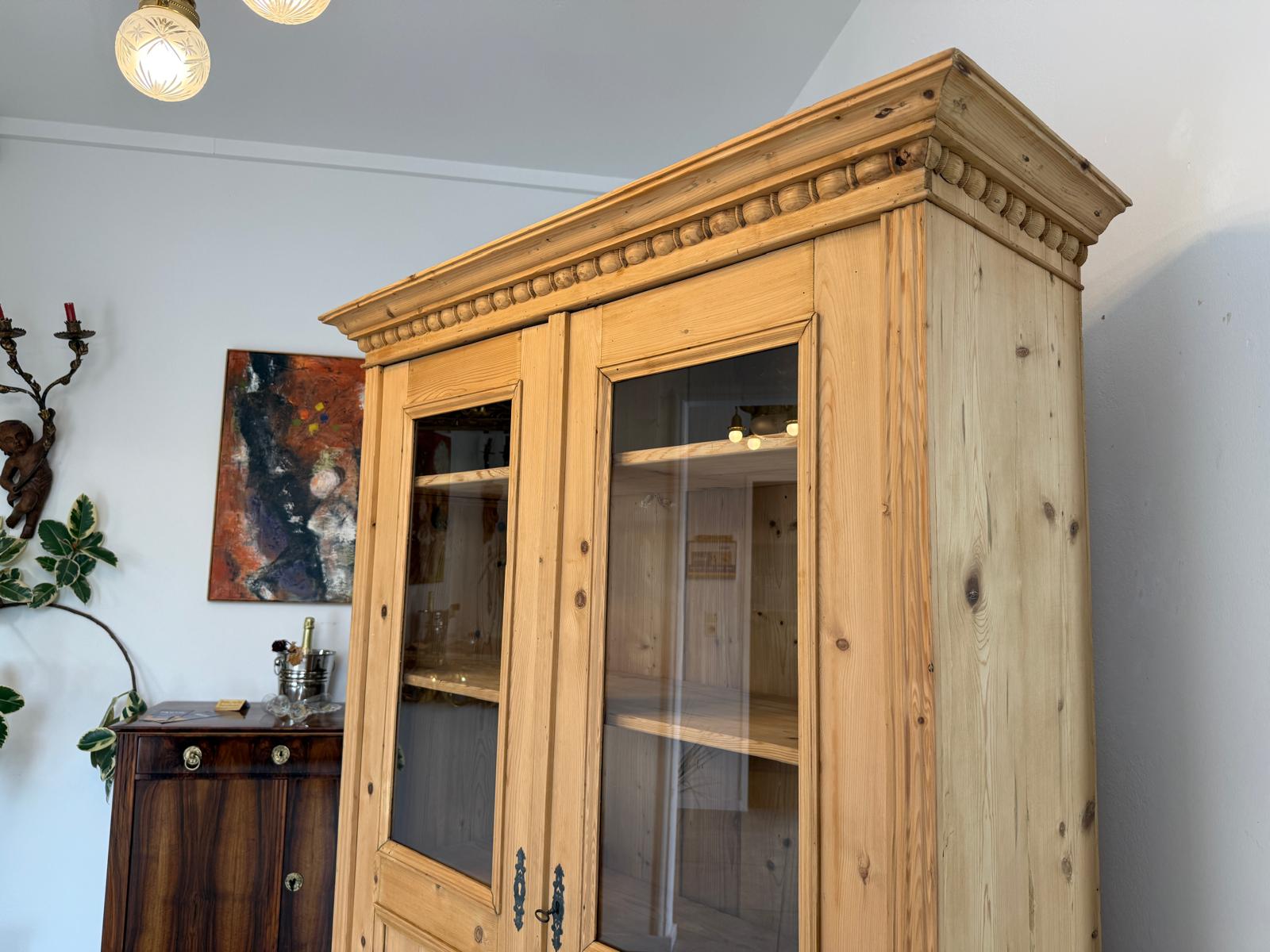 Bäuerliche Vitrine Bauernvitrine Bauernschrank Naturholz Bücherschrank G2117