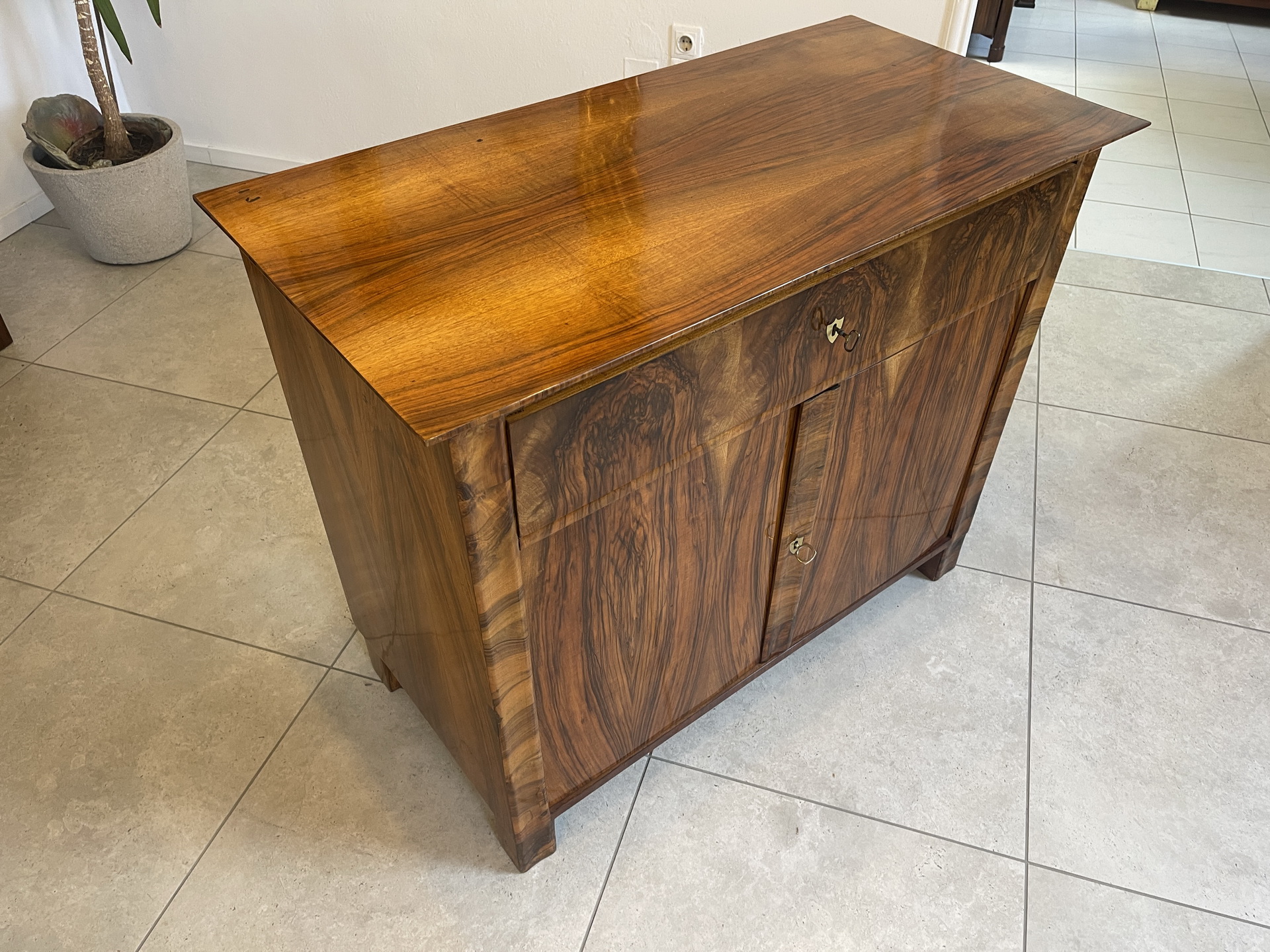 Biedermeier-Barock-17 Sale Restaurierte Biedermeier Anrichte Trumeau Nussholz A4019