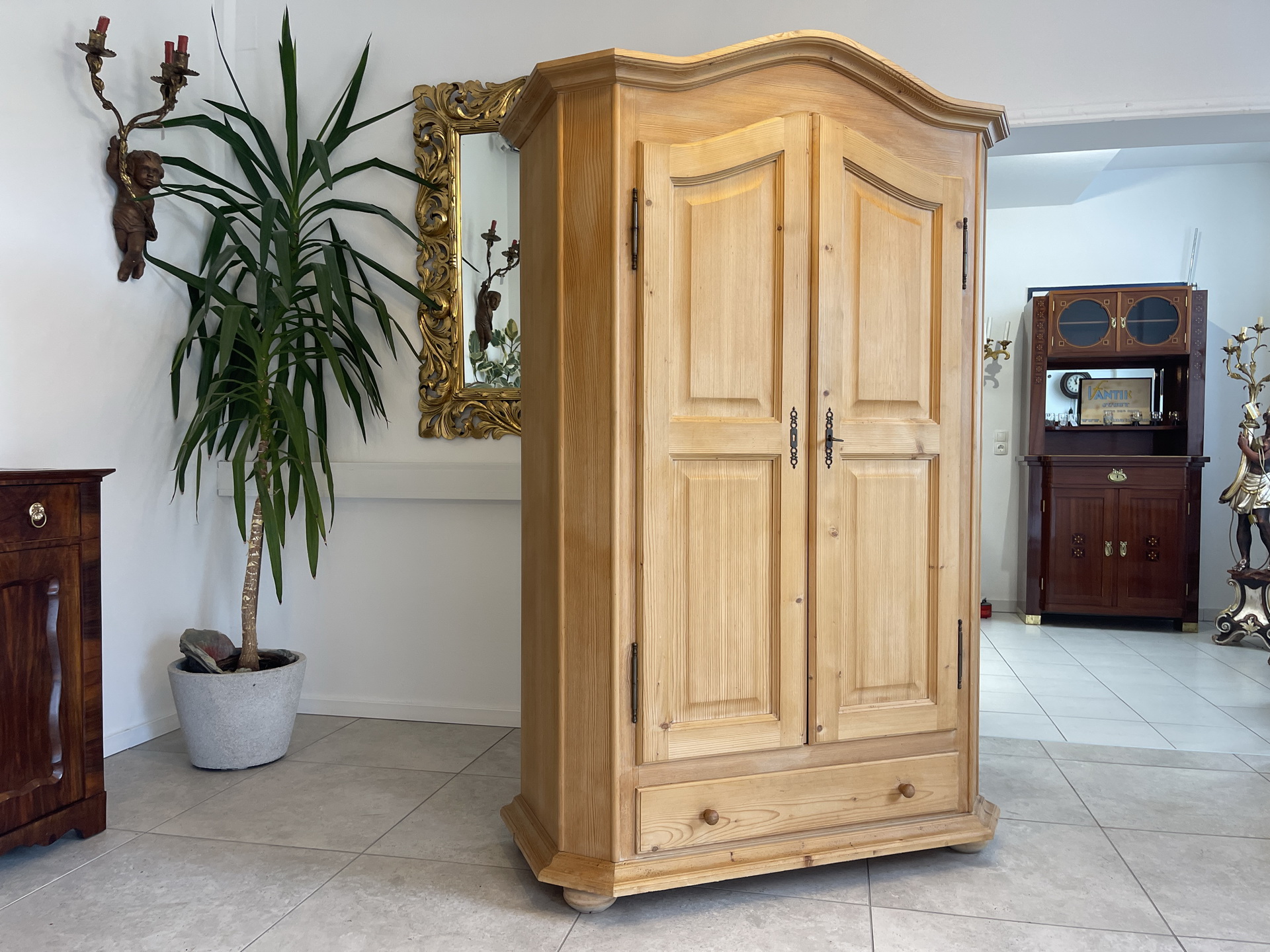 Bauernschrank Landhausschrank Barockstil Schrank B1856