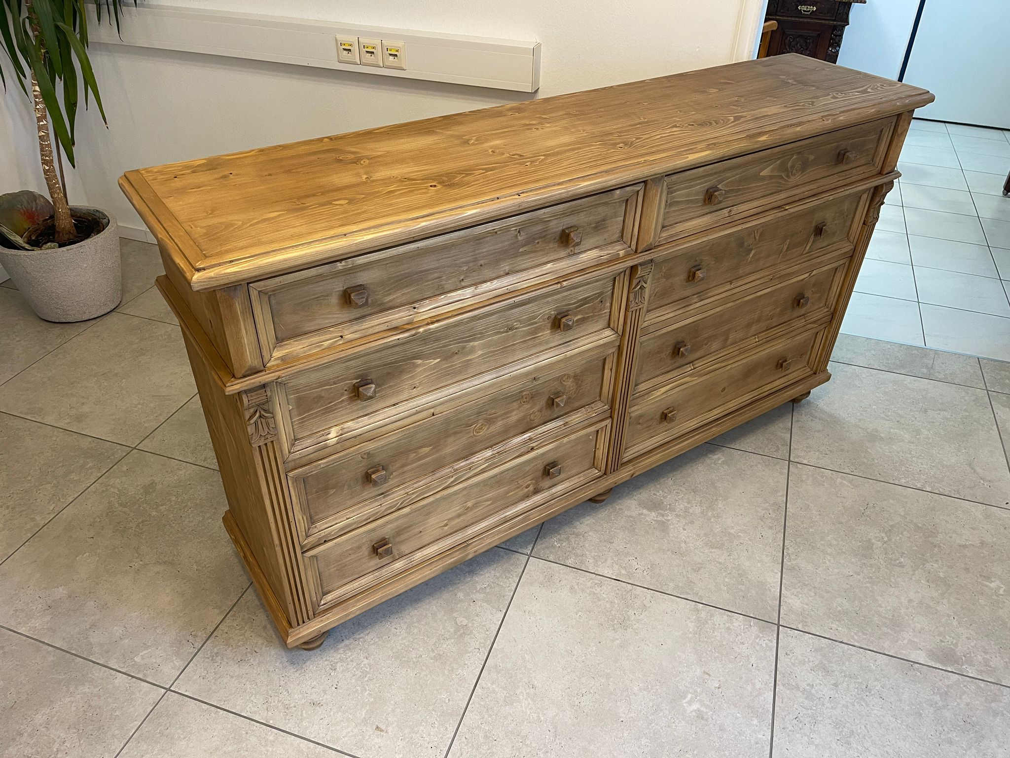 3b9df479-8570-4bc1-b5a2-c5ec2a2a8f8b Apothekenschrank Ladenkommode Ladenschrank Gründerzeit A5007