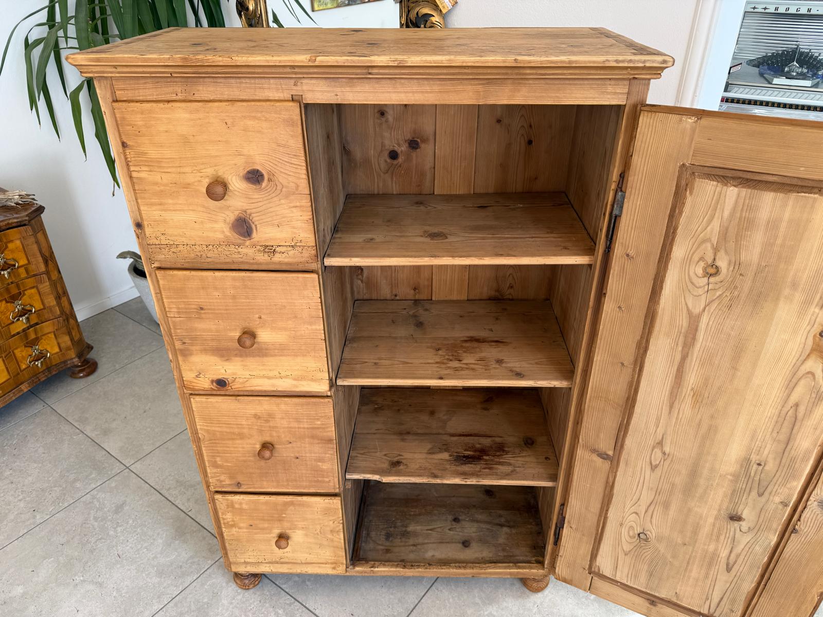 Uriger Biedermeier Brotschrank Almerschrank Speiskasten Bauernkasten D2783