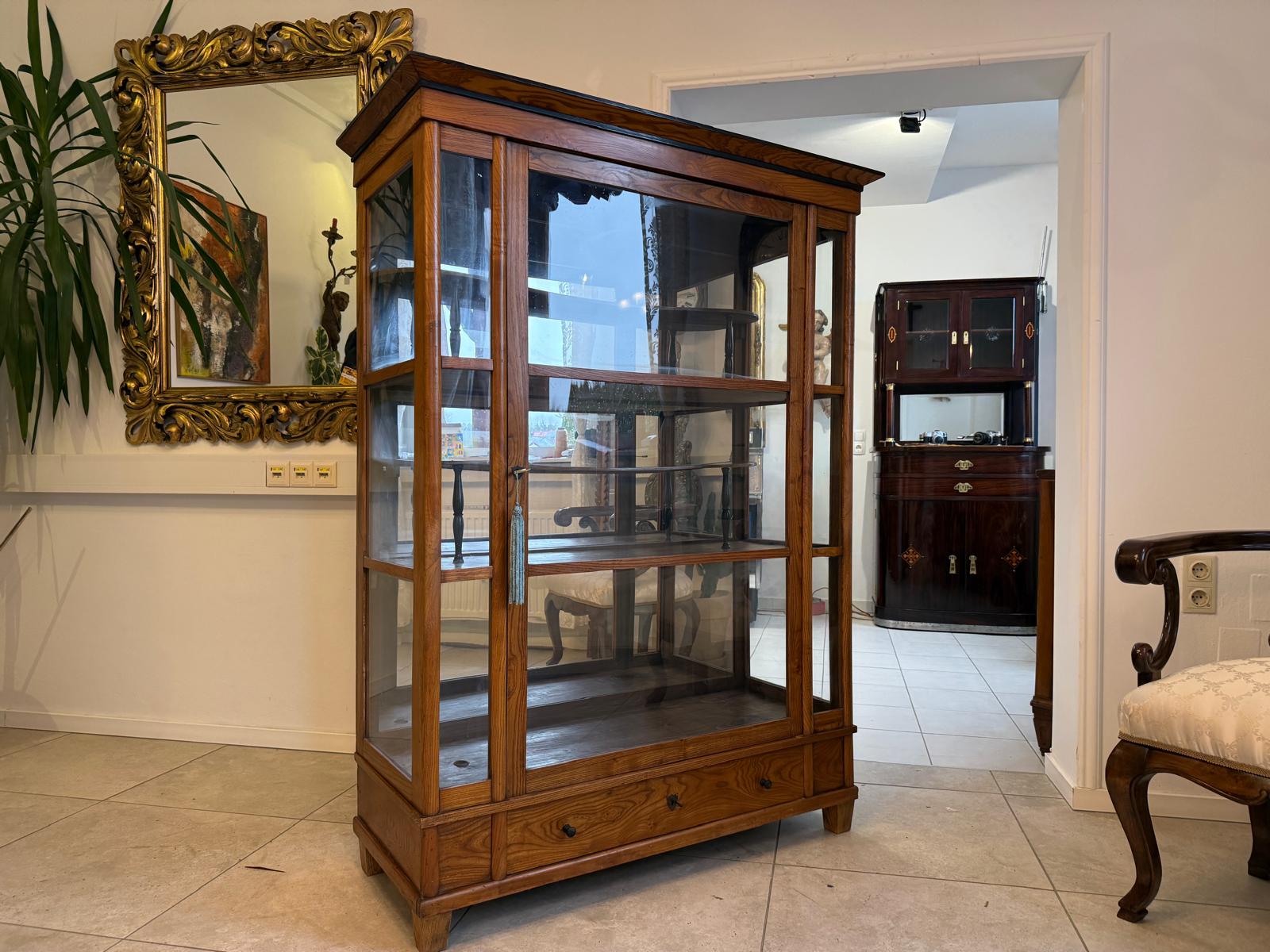 Restaurierte Spätbiedermeier Vitrine Bücherschrank Glasschrank Antiquität D2278