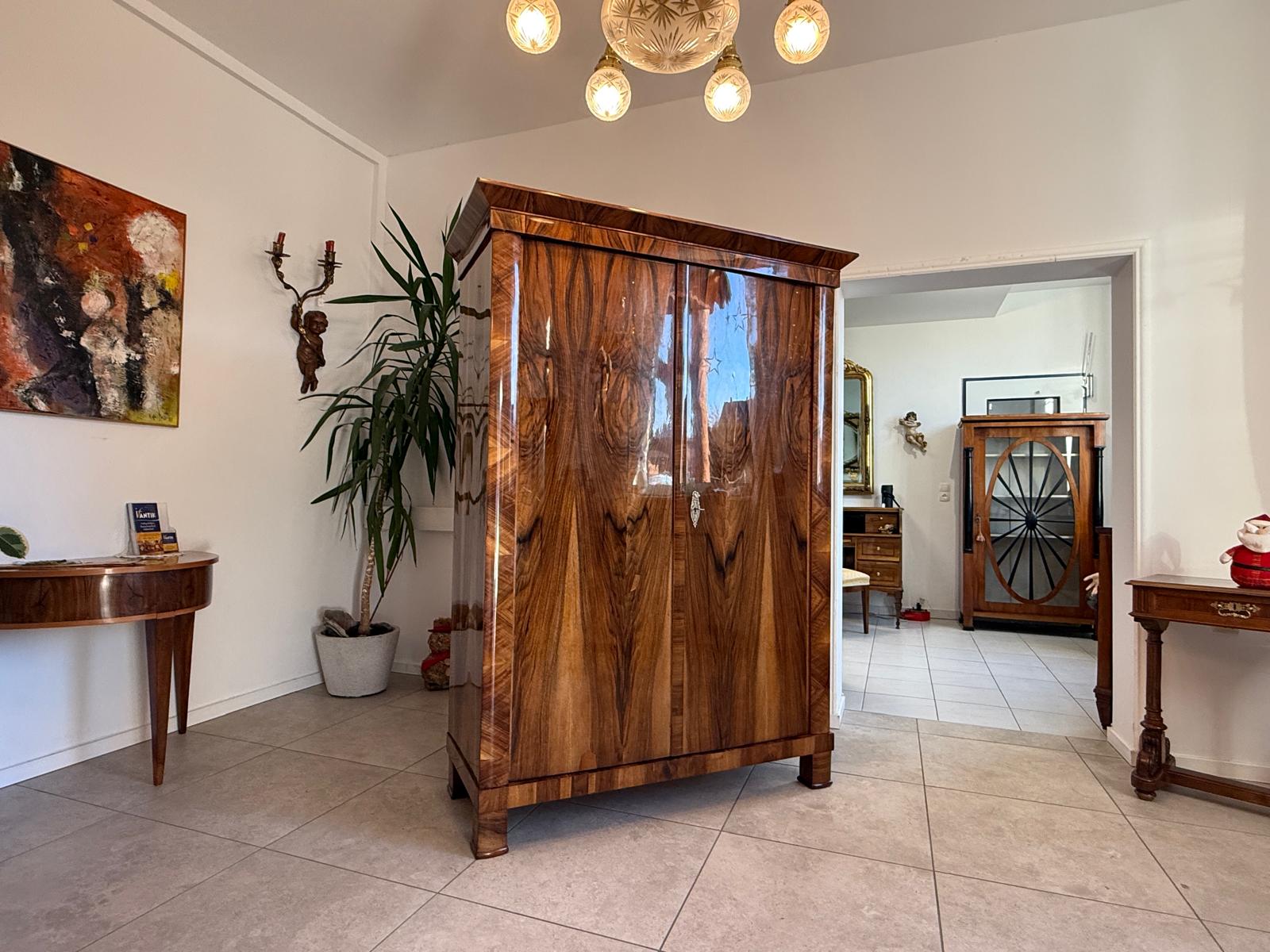 Sale Restaurierter Biedermeier Schrank Kleiderkasten Hallenschrank G2347
