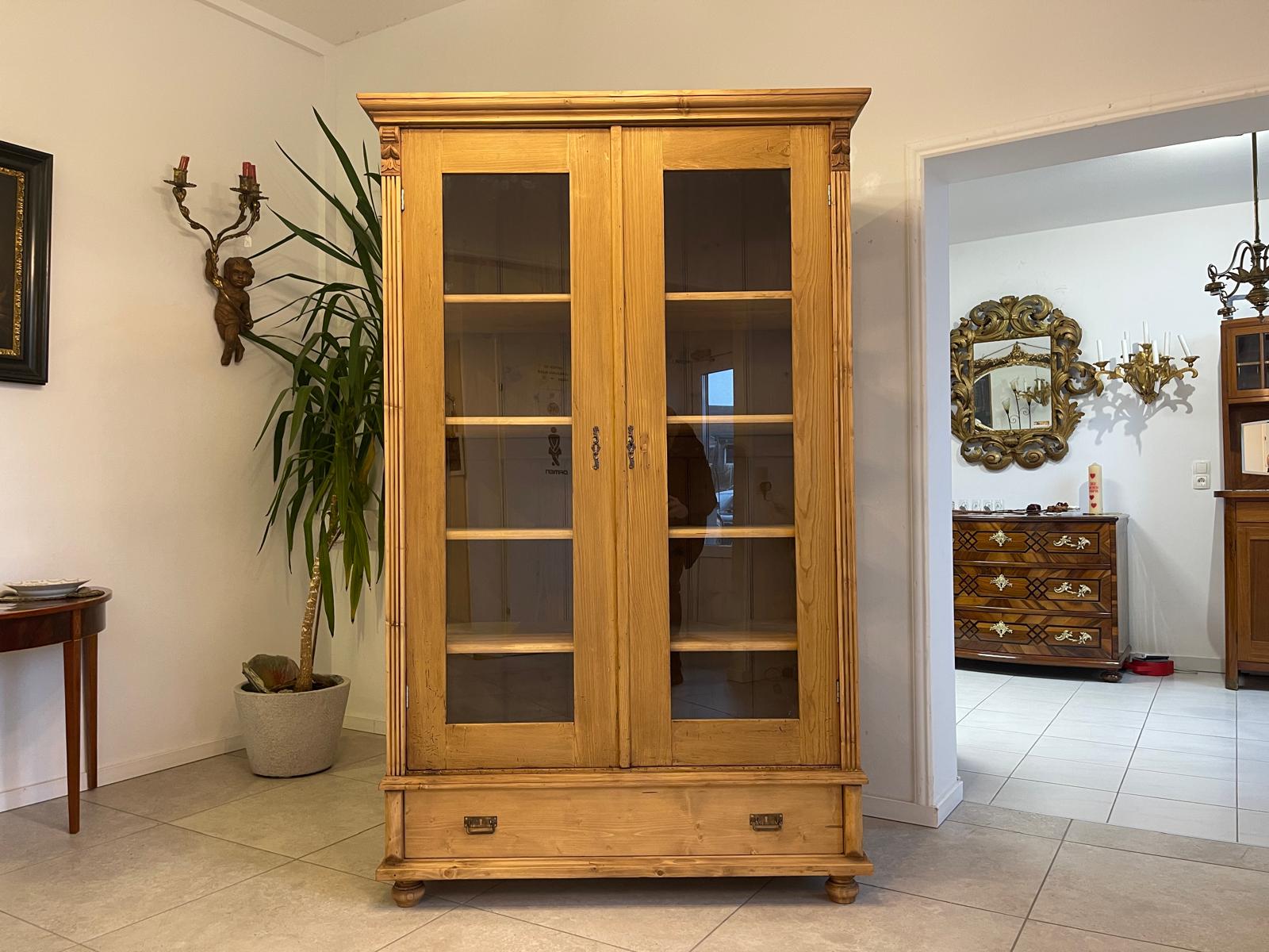 Bäuerliche Vitrine Bauernvitrine Bauernschrank Naturholz Bücherschrank Bauernmöbel A5132