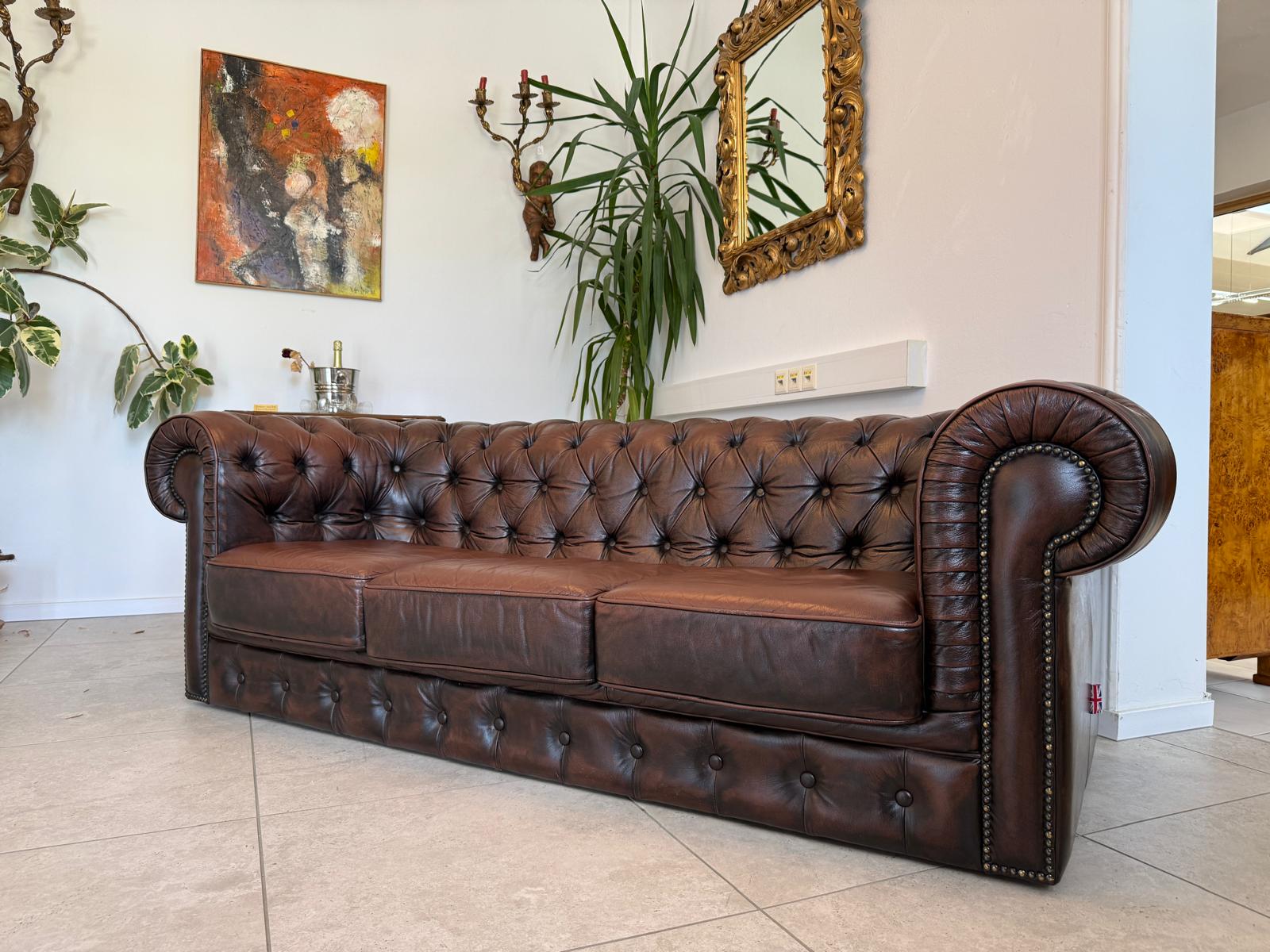 Chesterfield 3er Clubsofa Diwan Couch Antik Braun Kultstück G1832