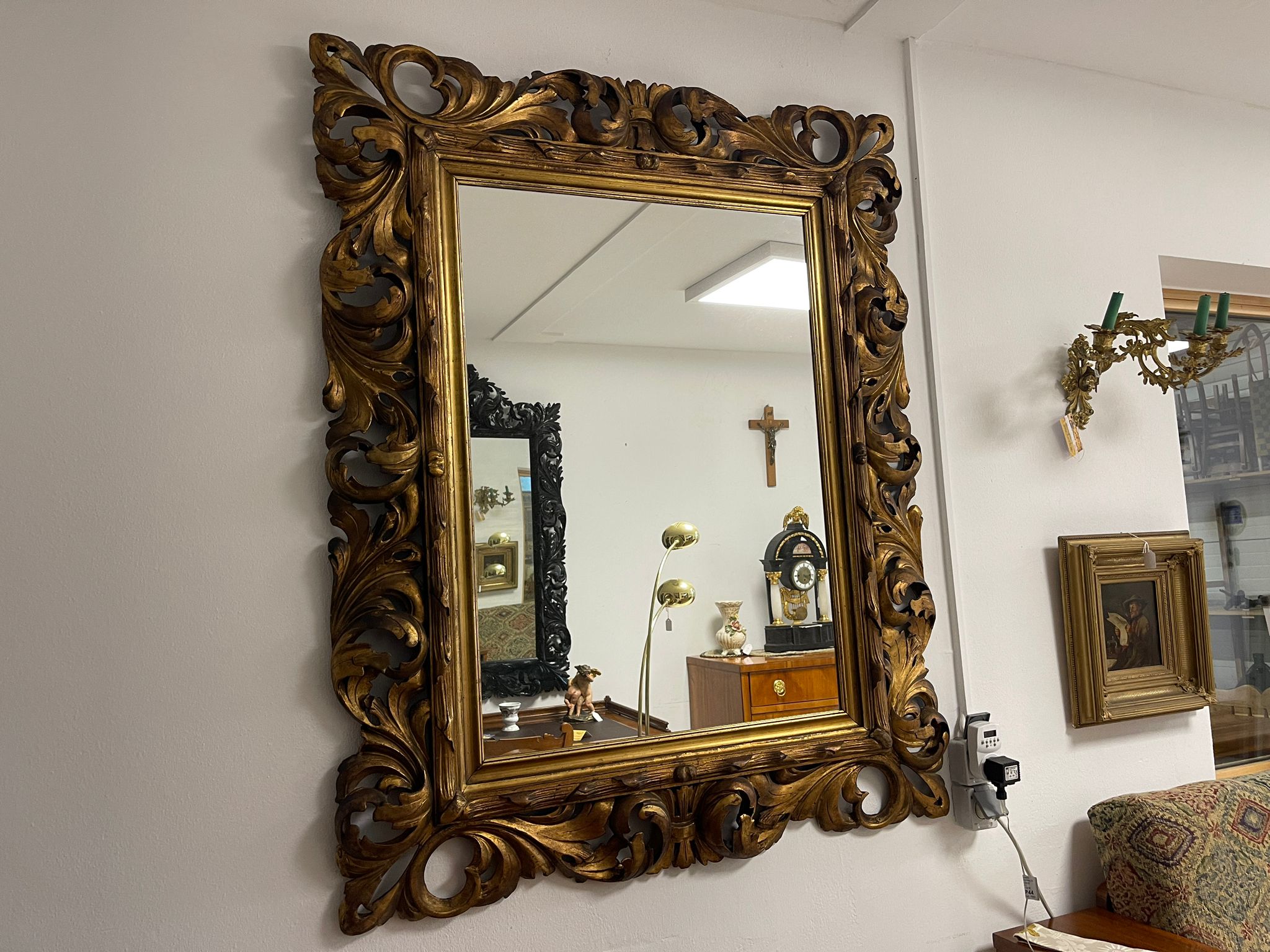 e99960bd-4d13-4c0a-bb87-850e16914cd4 Florentiner Spiegel Akanthusblattschnitzkunst A4693