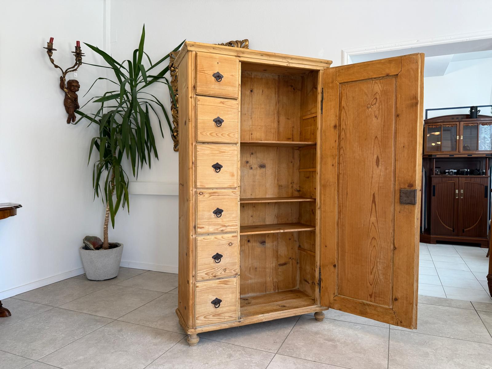 Uriger Biedermeier Brotschrank Almerschrank Speiskasten Bauernkasten G1775
