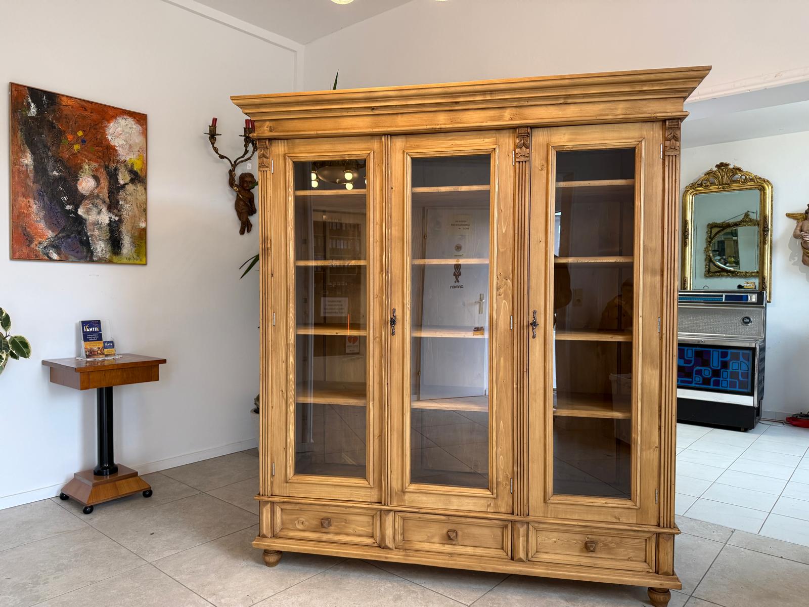 Bäuerliche Vitrine Bauernvitrine Naturholz Bücherschrank D2288