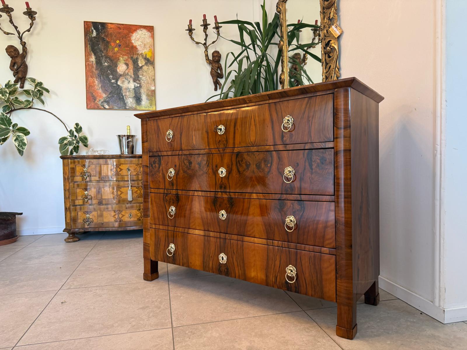 Biedermeier Kommode Nussholz Restauriert Furniert Antiquität D2764