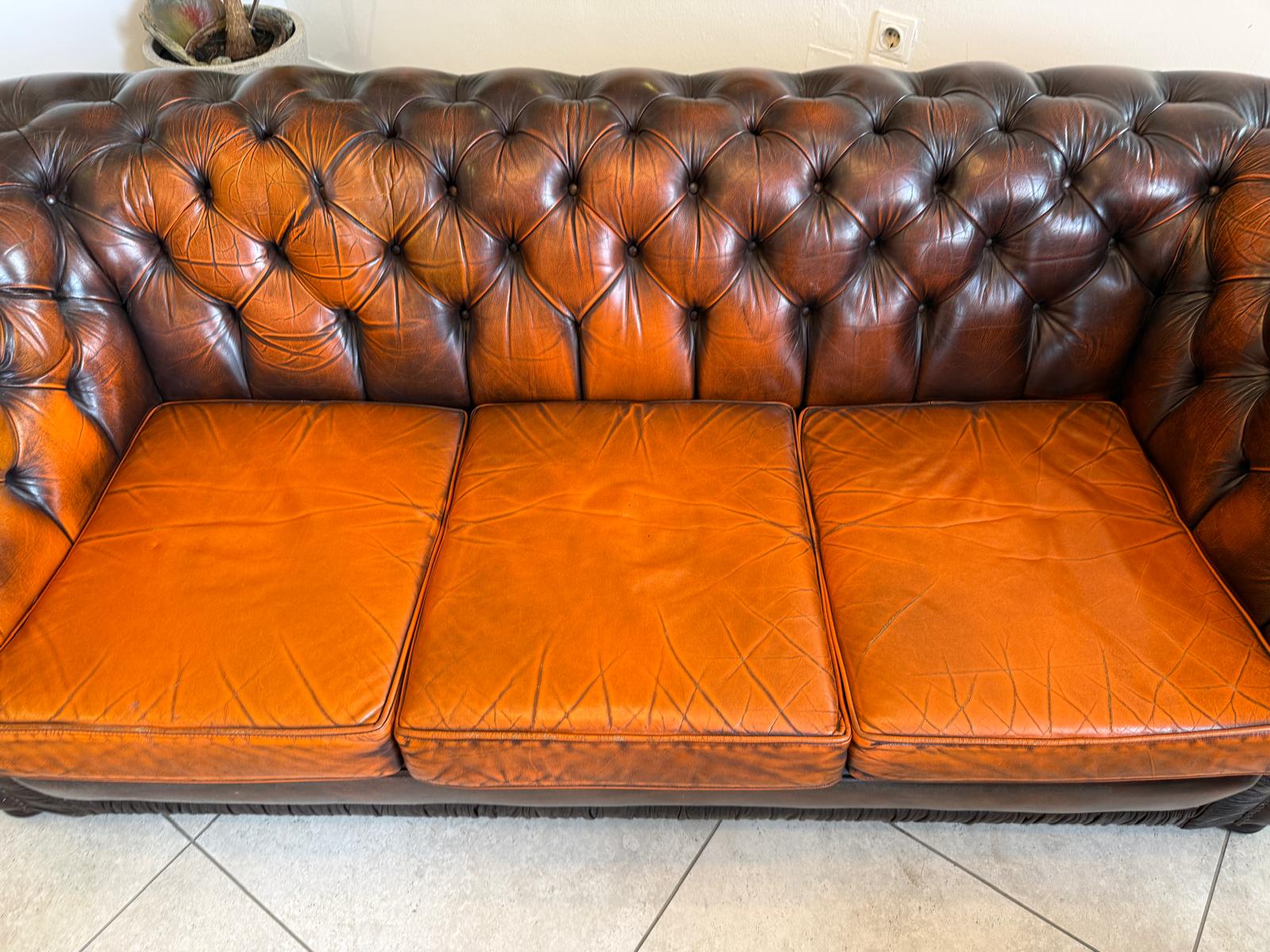 Chesterfield Ensemble 3 teilig Ledersofa Fauteuils Clubmöbel Cultmöbel D1214
