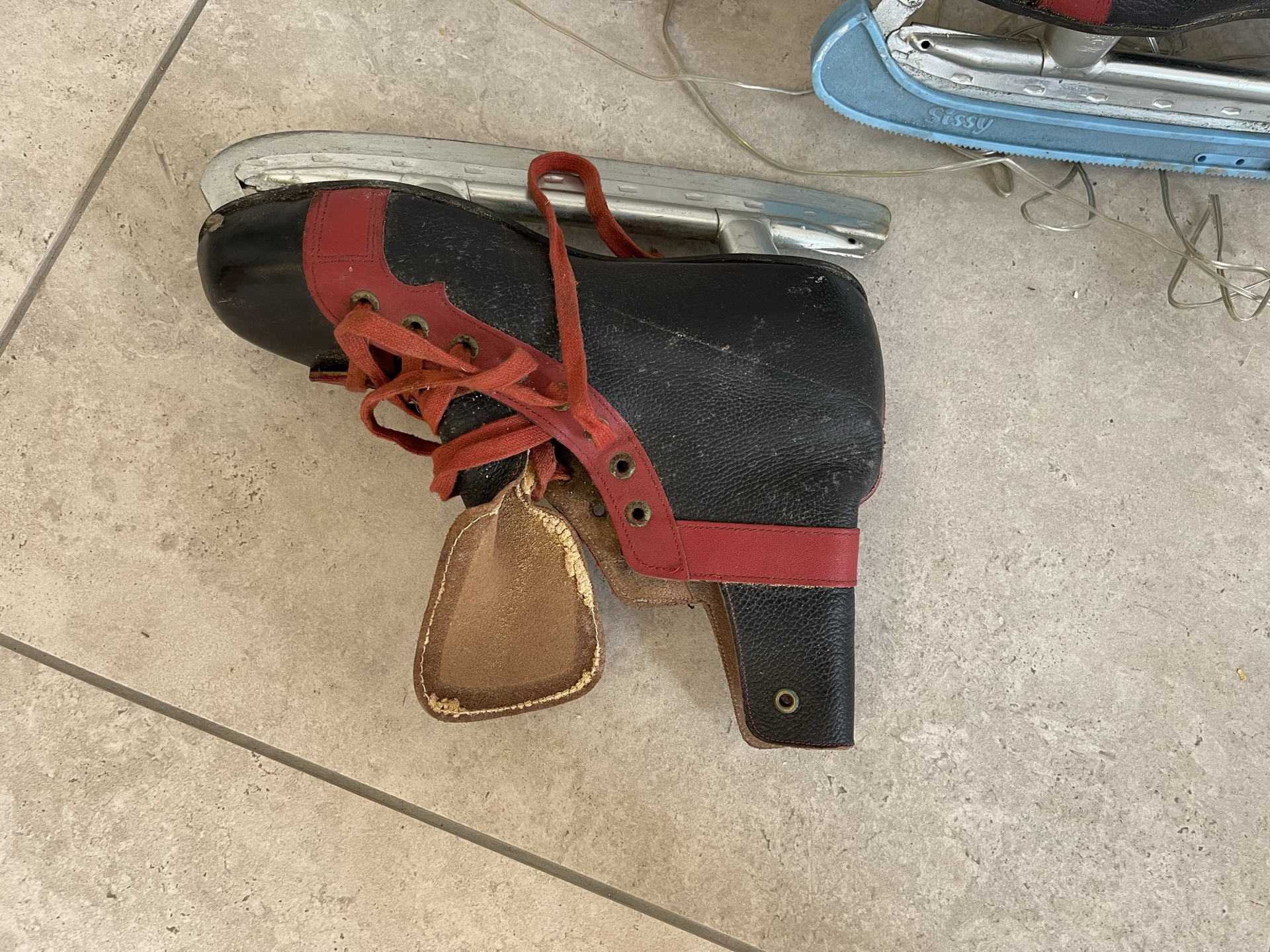 Biedermeier-Barock_42Xk59ByYVqsLPk Retro Eislaufschuhe Schuhe Oldschool 1970 B1366