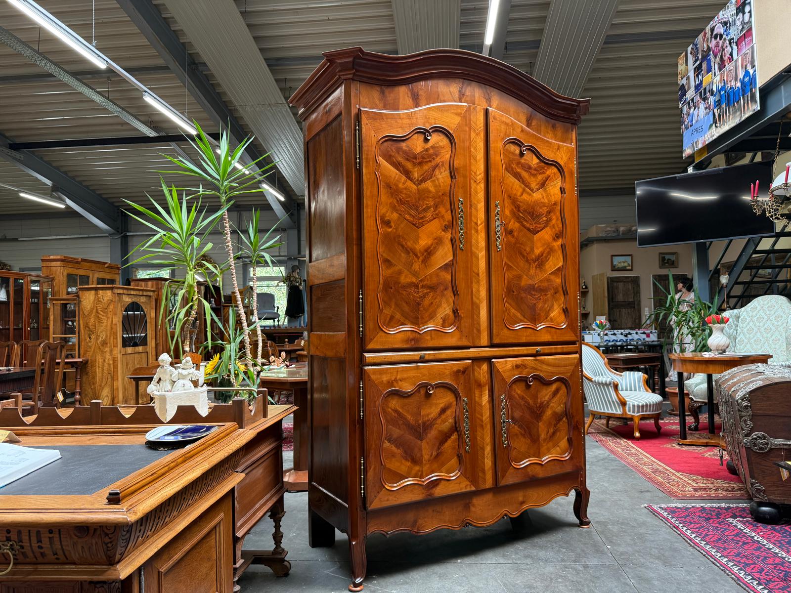 Kabinettschrank um 1800 – viertürig, Nussbaum, Originalzustand Antiquität ifantik G2036