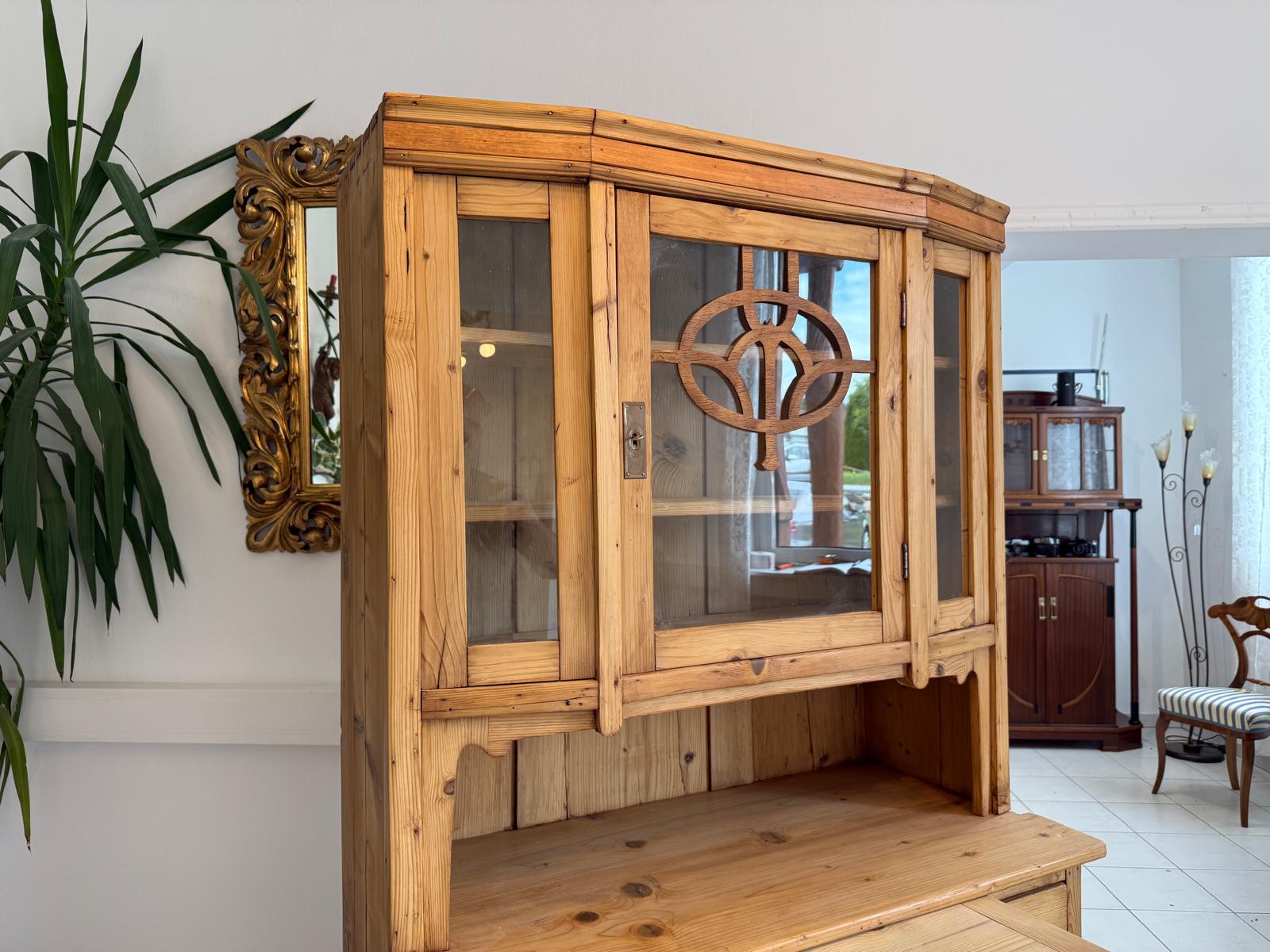 Jugendstil Küchenbuffet Antik Küchenschrank aus Naturholz G1825